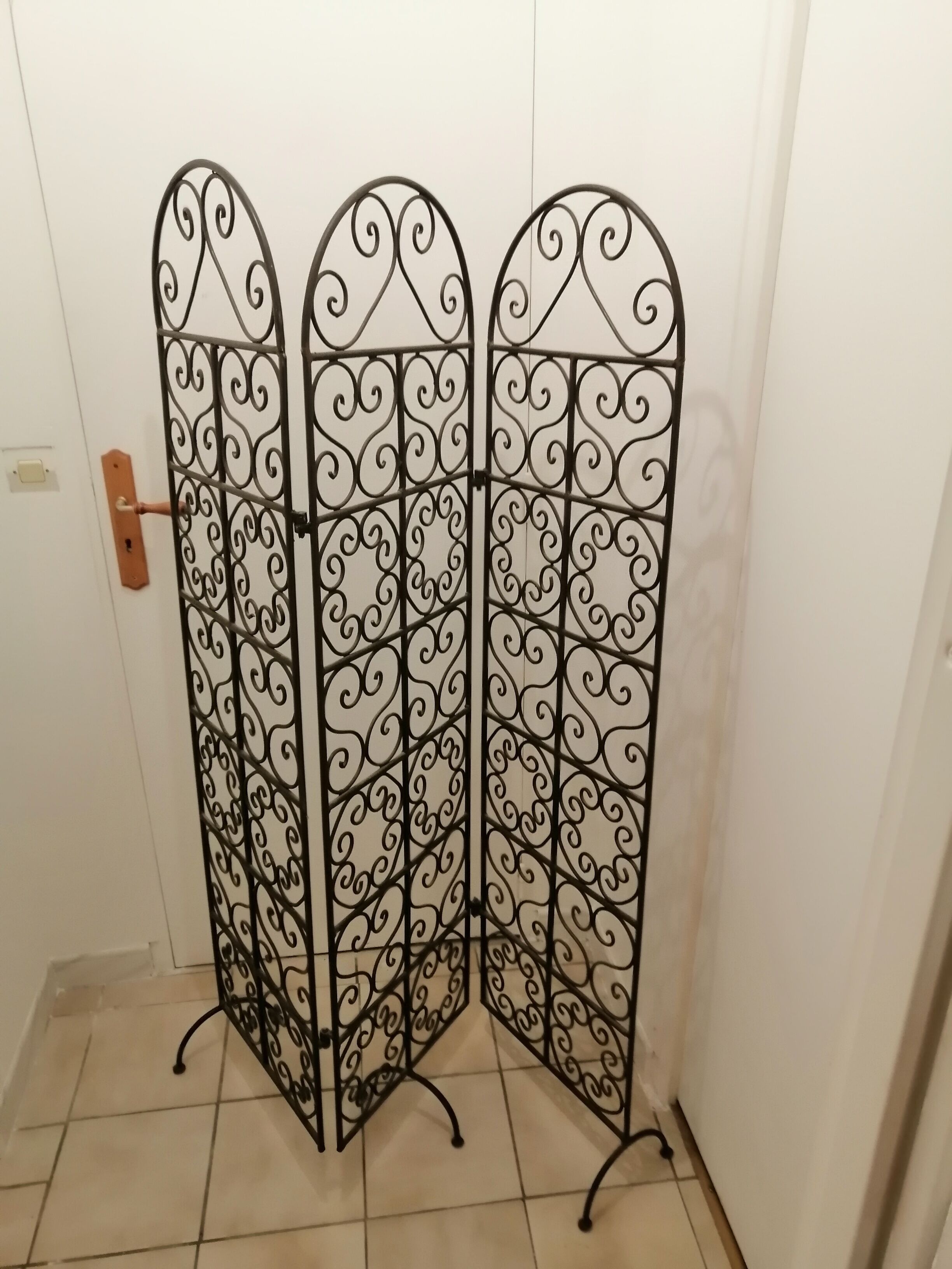 Wrought iron screen