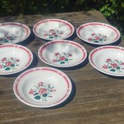 Lot of seven old soup plates from the 40s/50s decorated with roses