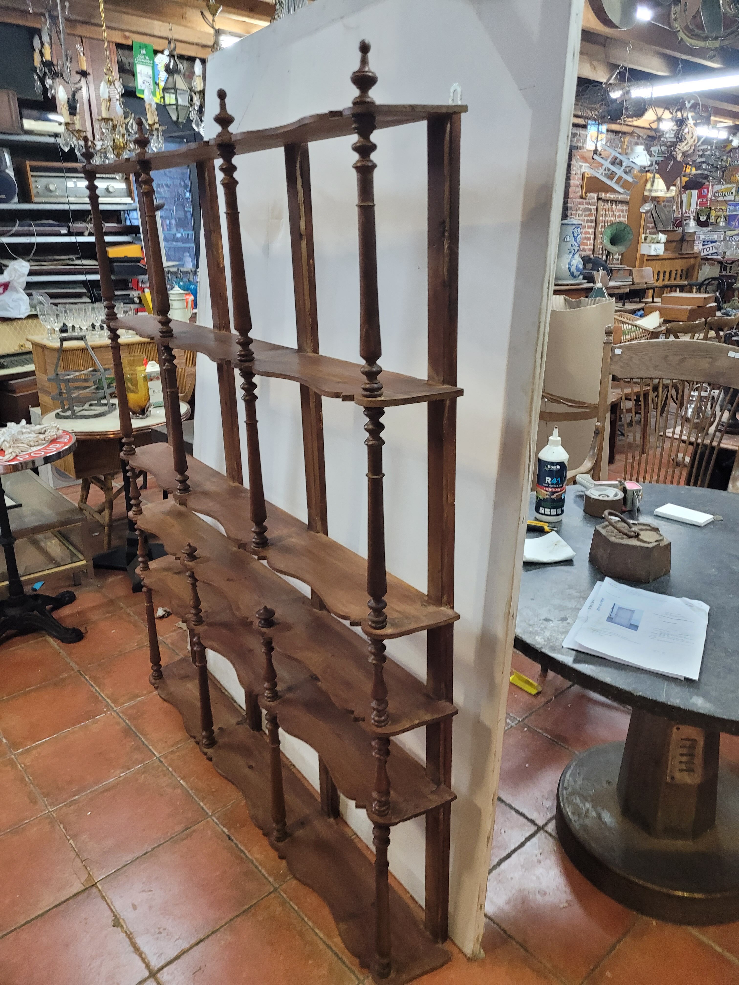 Old bar rear glass maker