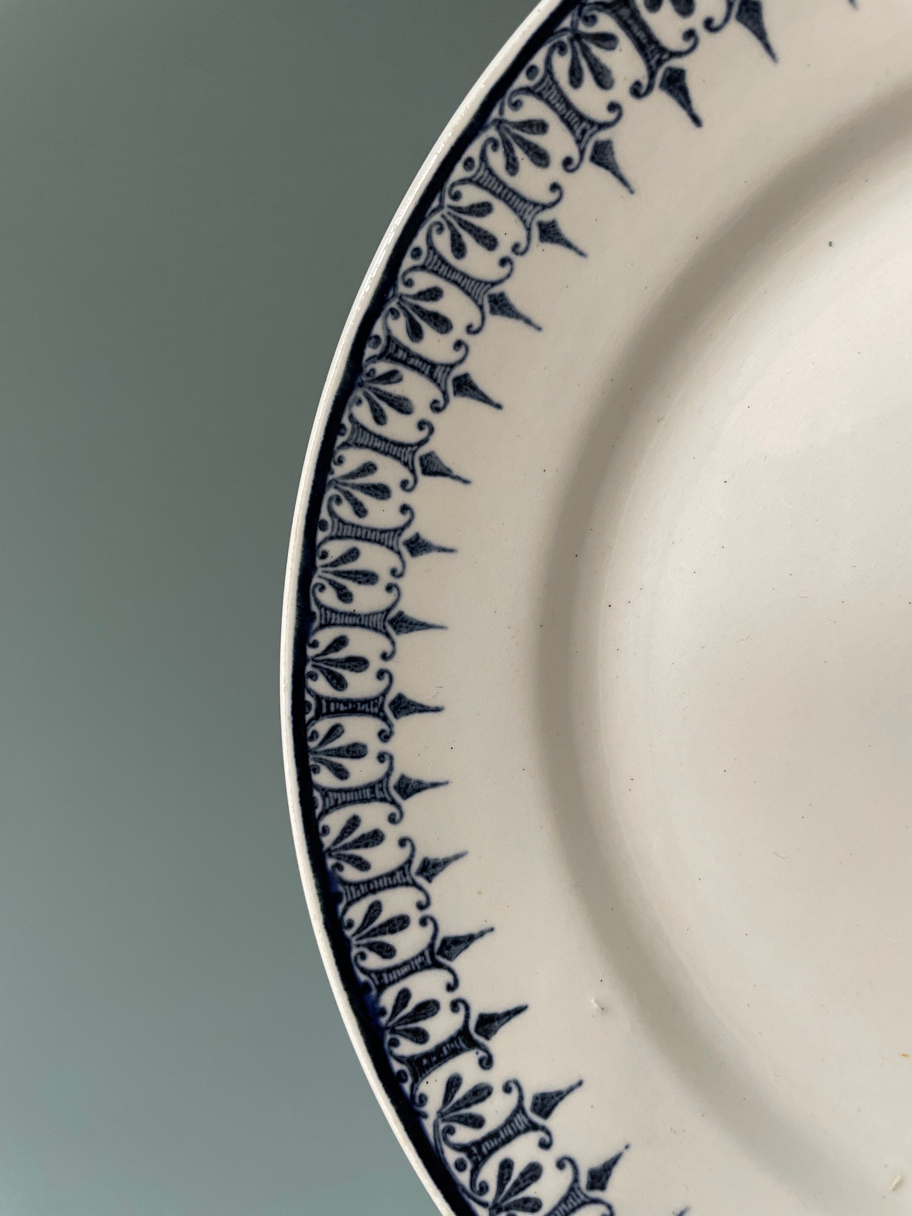 Set of 10 old dessert plates, Longwy and Saint Amand