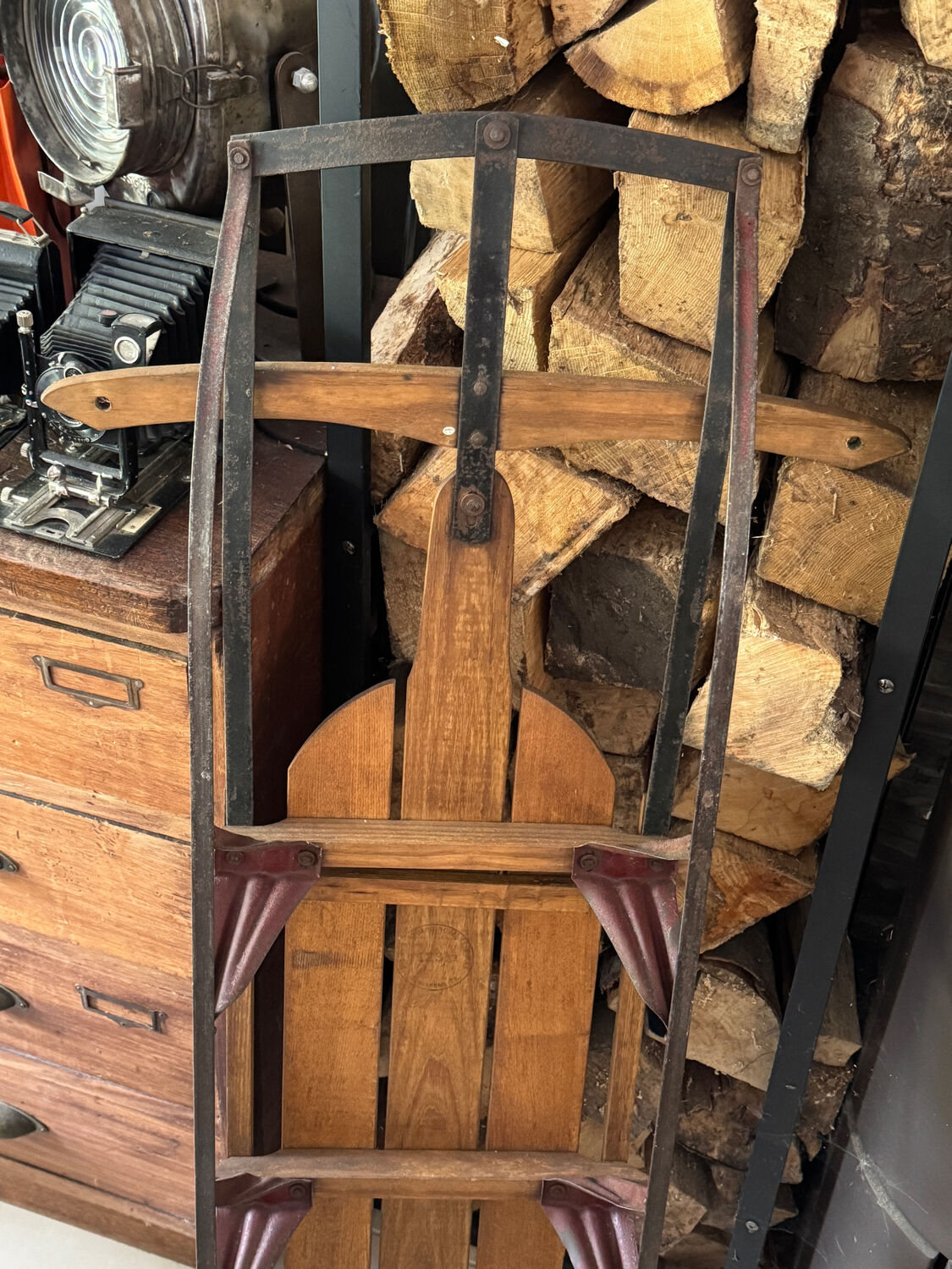 Ancienne luge américaine en bois vintage