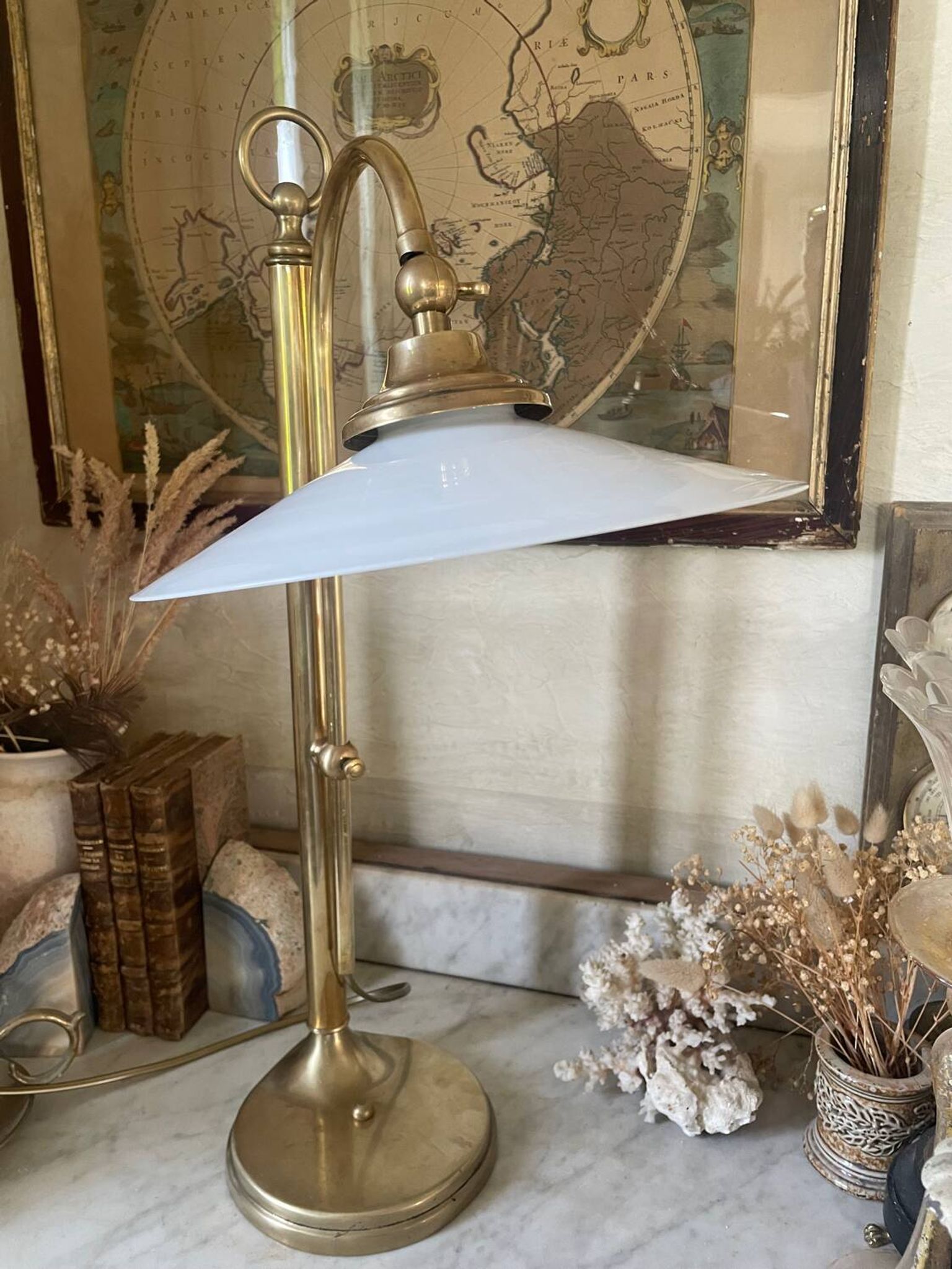Italian lamp in brass and opaline sliding arm 67cm
