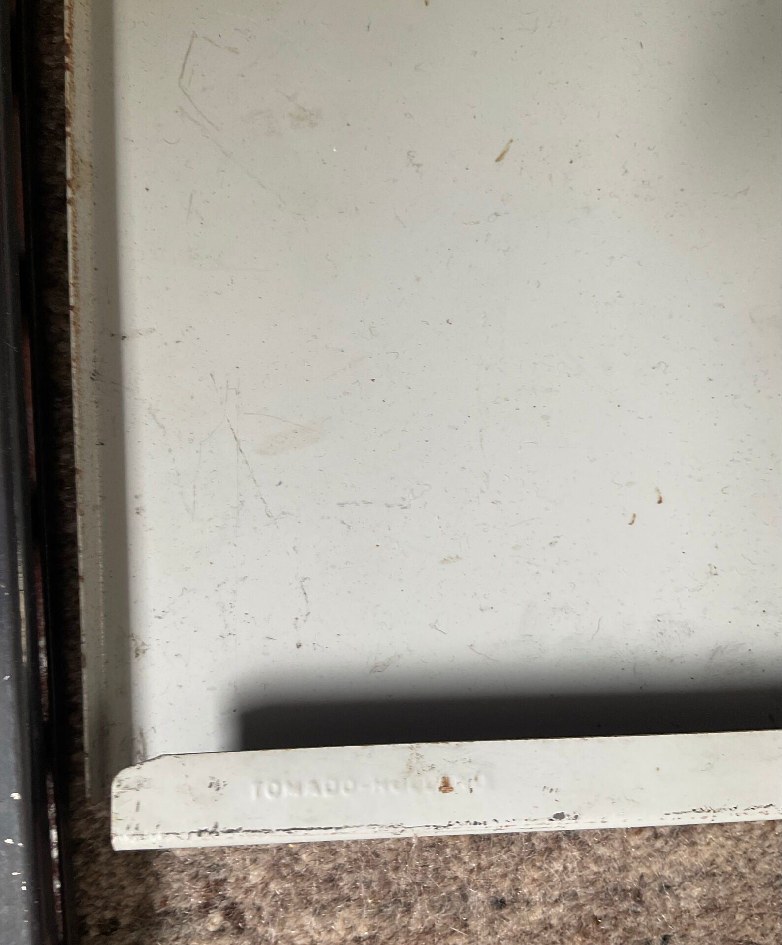 Tomado wall shelf from the 1950s-60s.