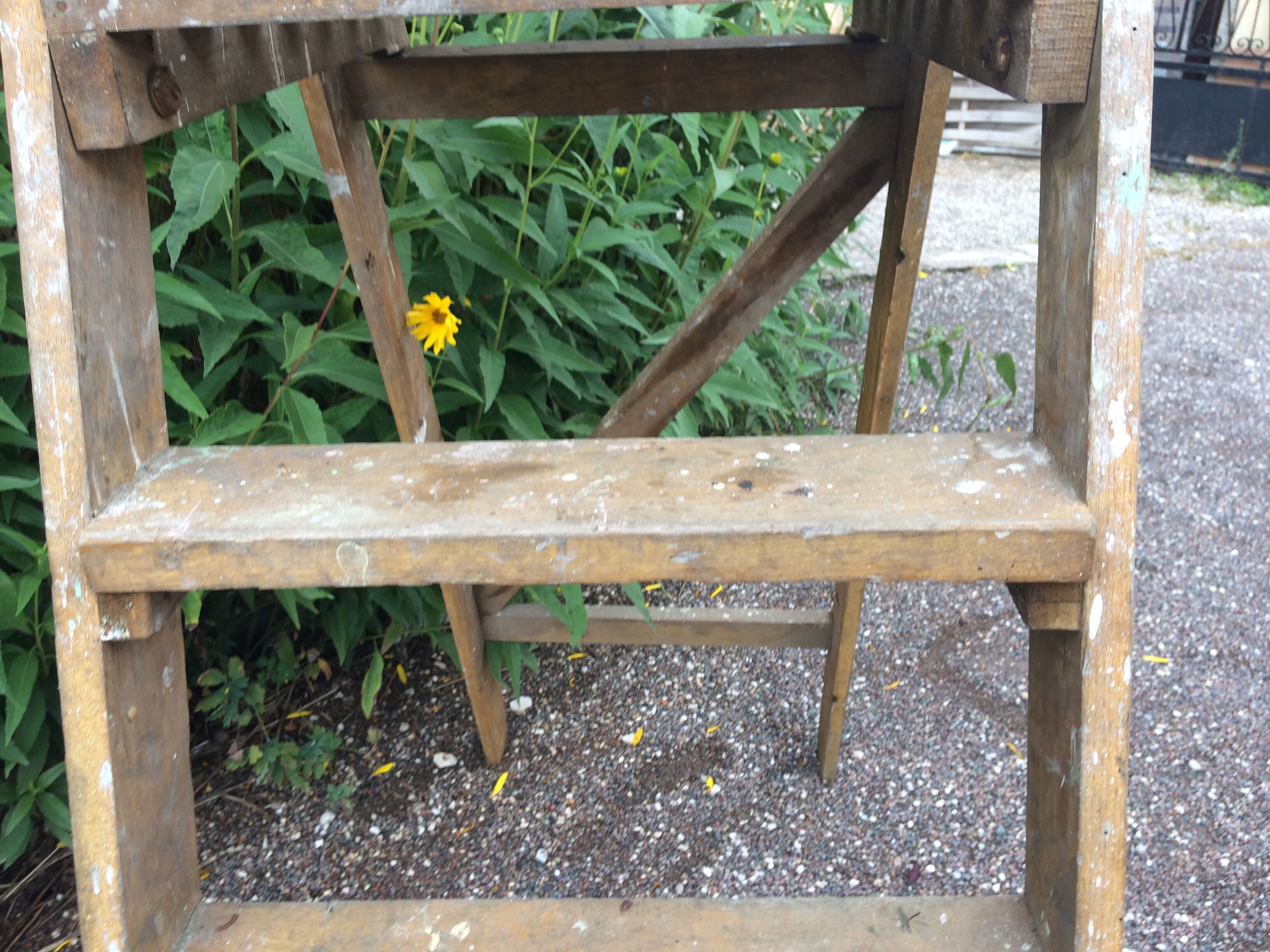 Painter's stepladder