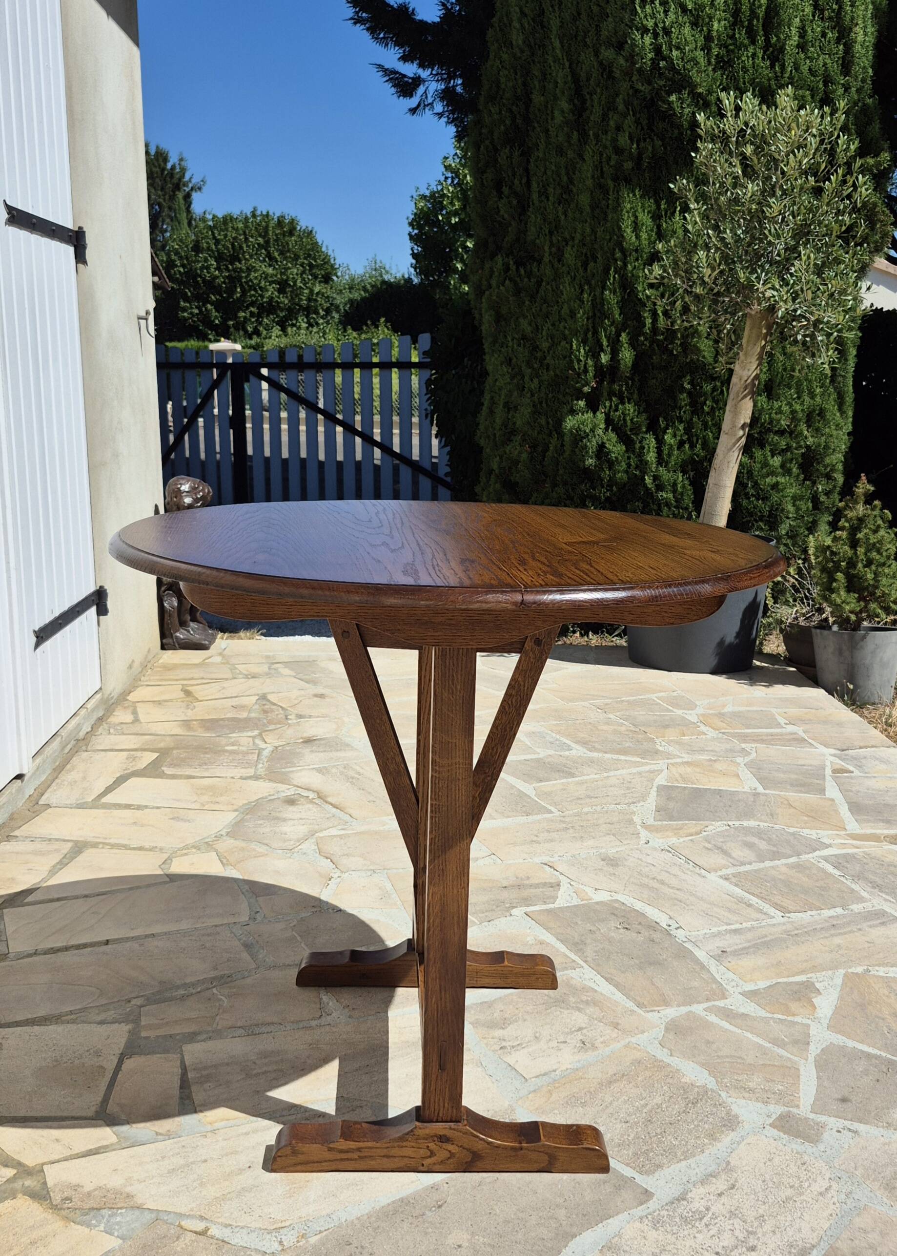 Petite table vigneronne ronde rabatable