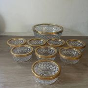 Saladier et coupelles en verre taillé et laiton