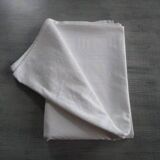 Nappe ancienne damassée 240x180cm