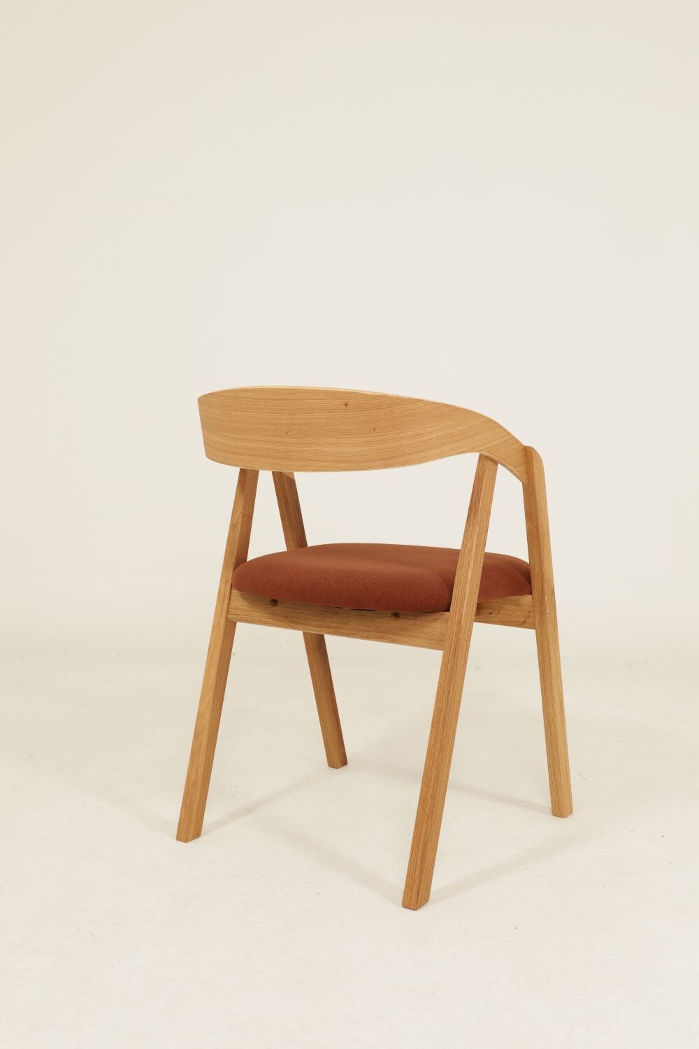 Set of 6 Dining Chairs – Natural Oak & Terracota Upholstery