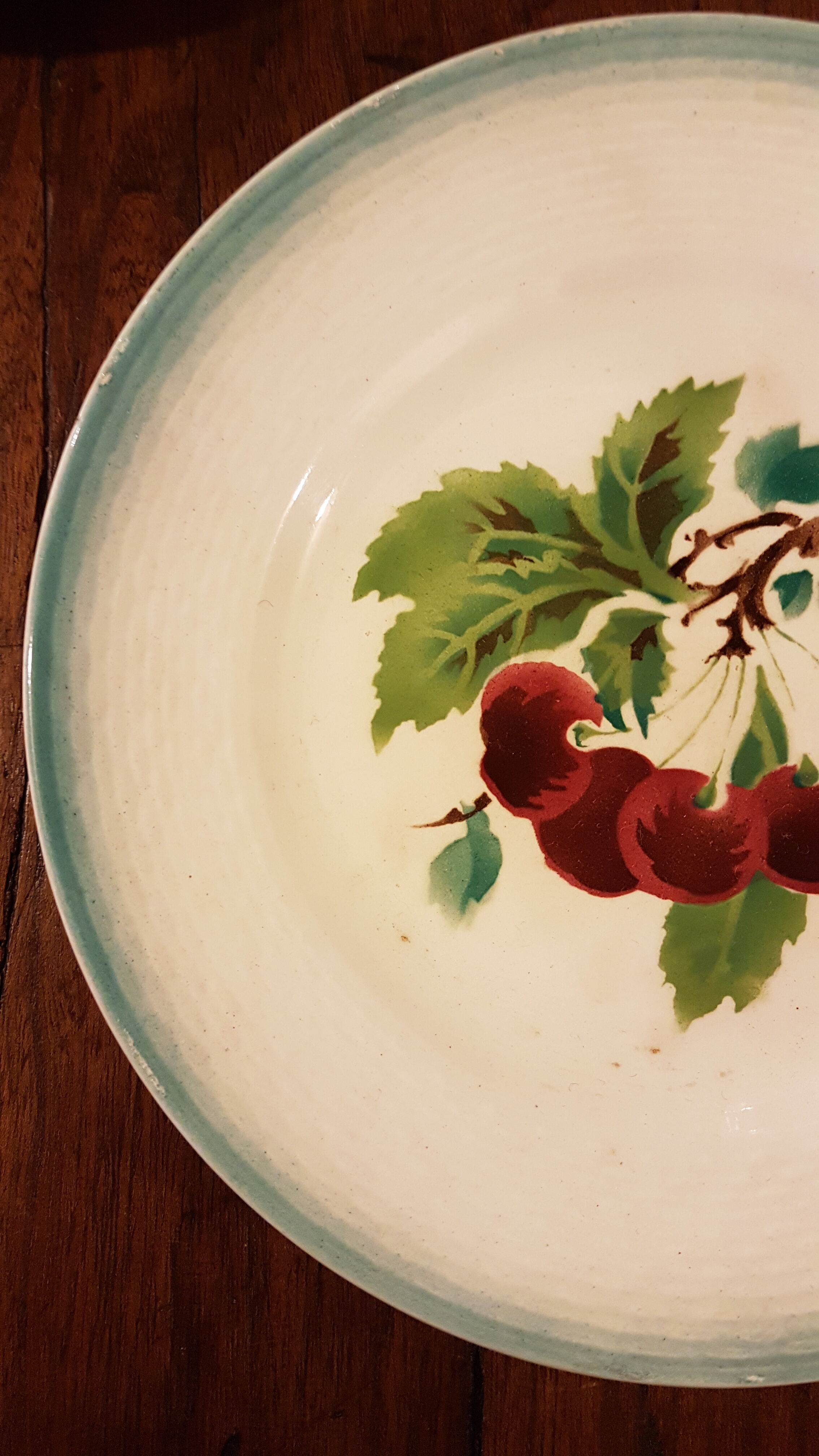 Plate Cherry St. Amand
