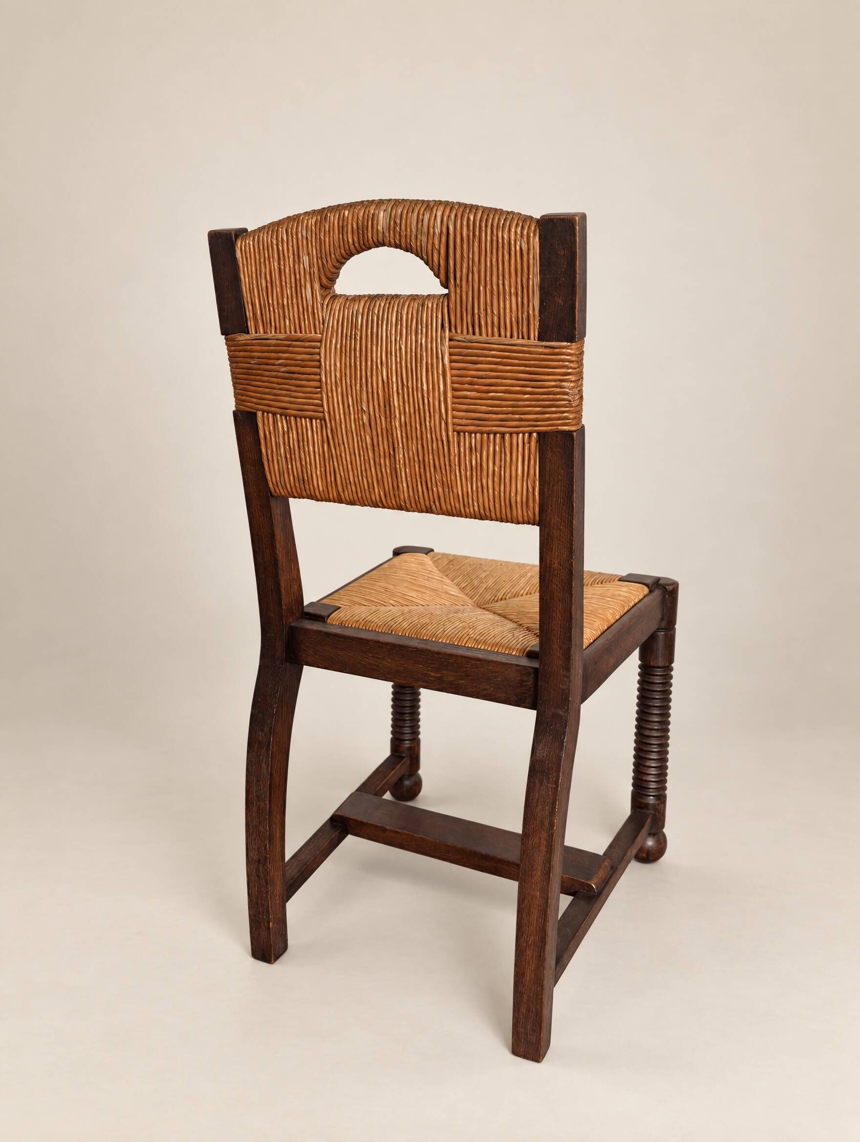 Suite de chaises par victor courtray