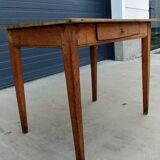 Farm table