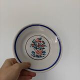 A lot of deep plates.