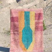 Traditional handmade Berber rug, size 200 x 250 cm