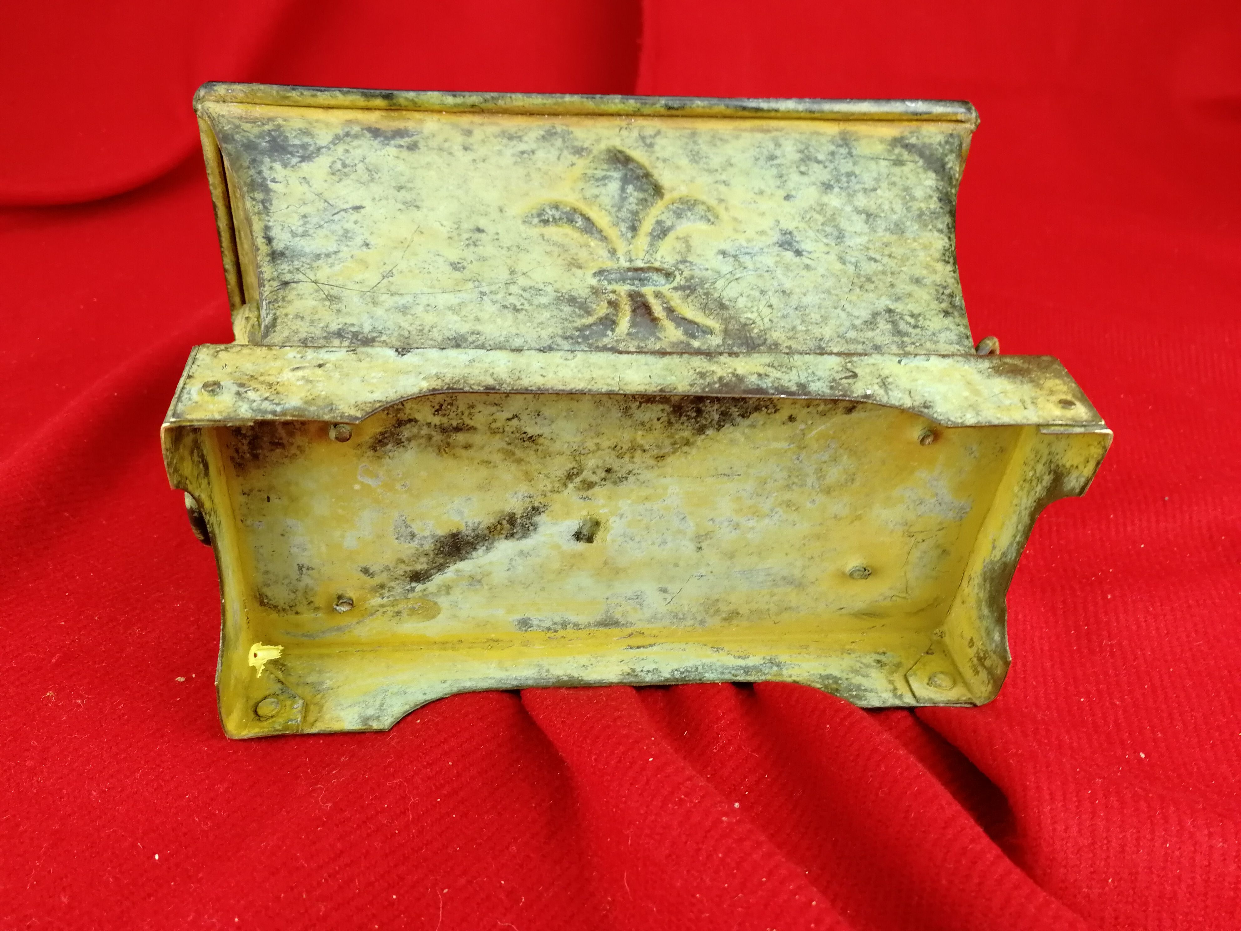 Empire patinated copper planter