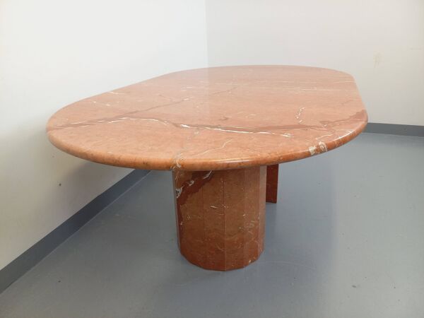 Table à manger ovale vintage en marbre rose des années 70 80