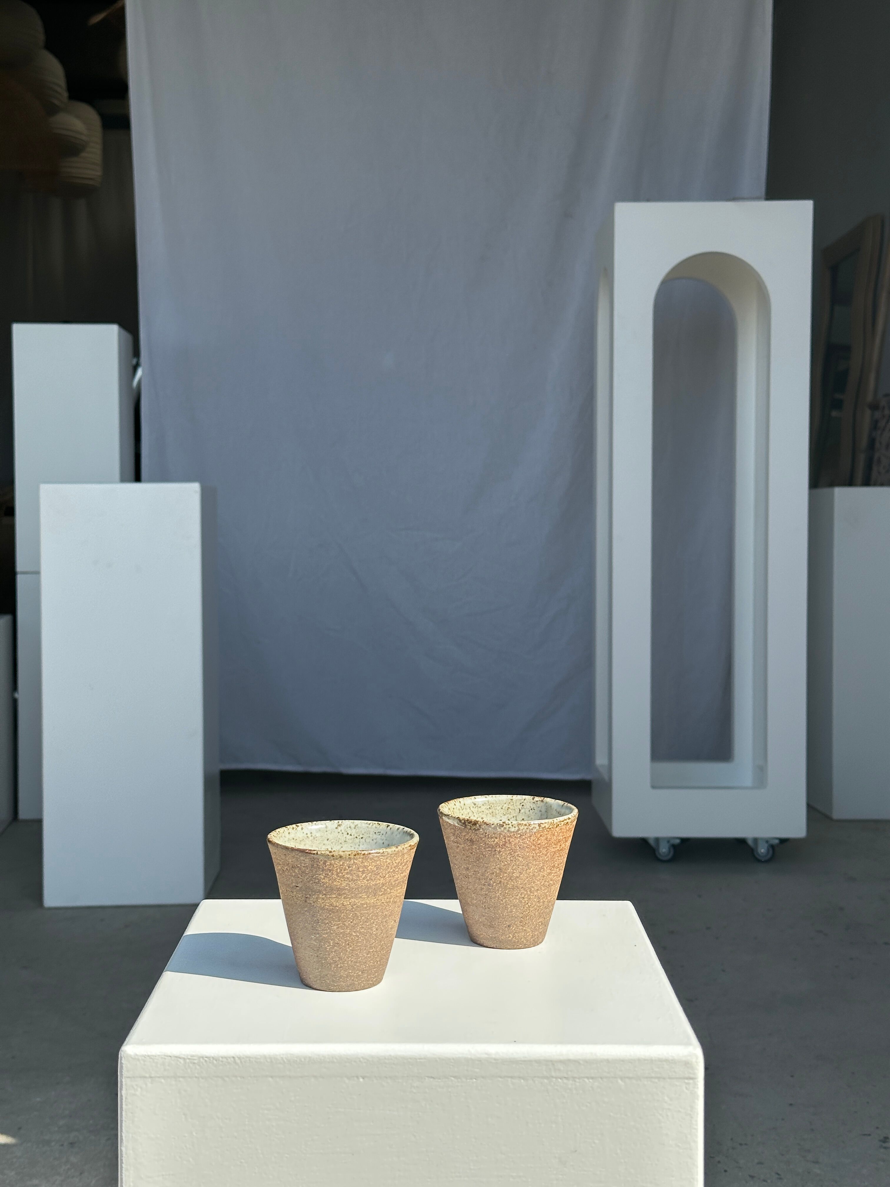 Lot de 2 tasses en céramique indonésienne (mat brun)