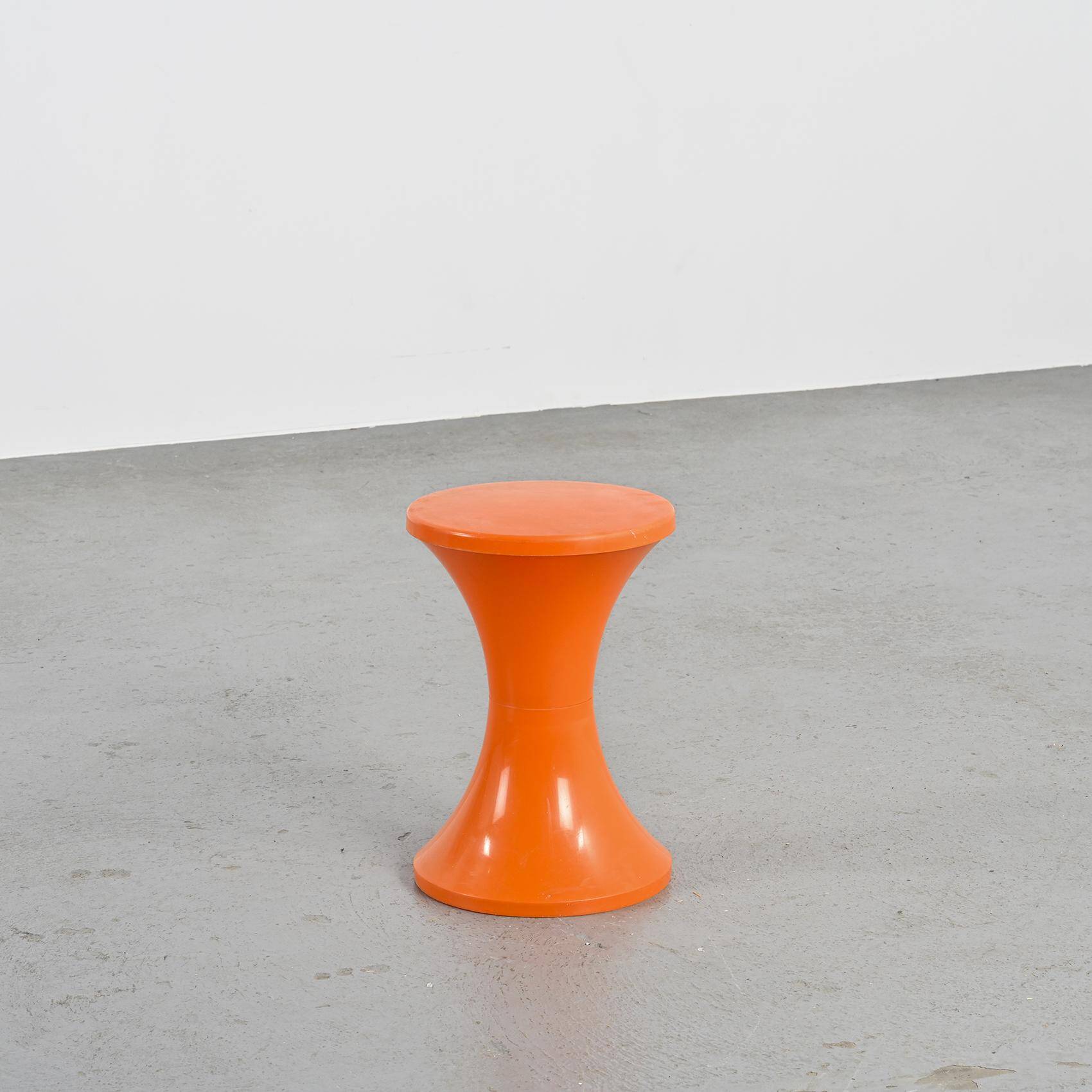 Tabouret Tam Tam orange, années 70