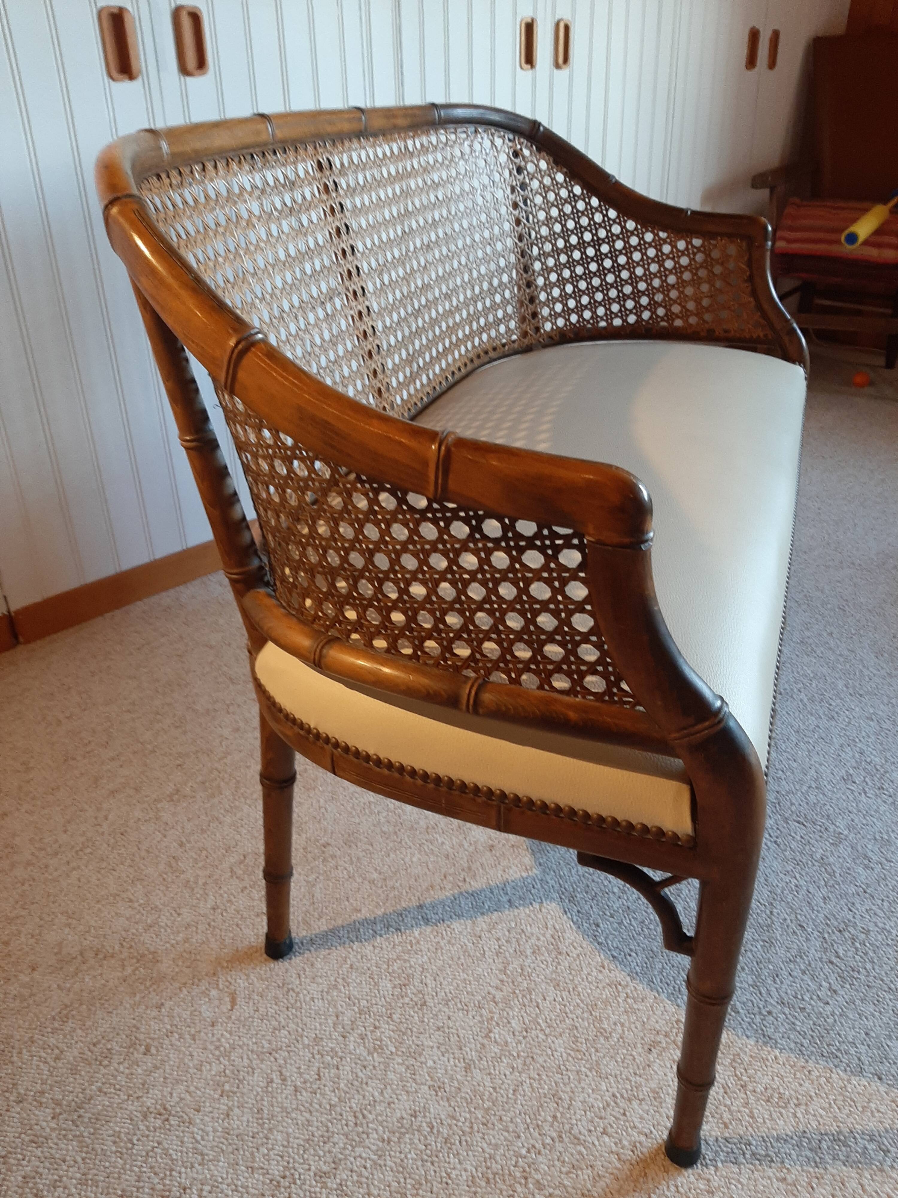 2-seater bamboo cane bench in vintage white imitation leather