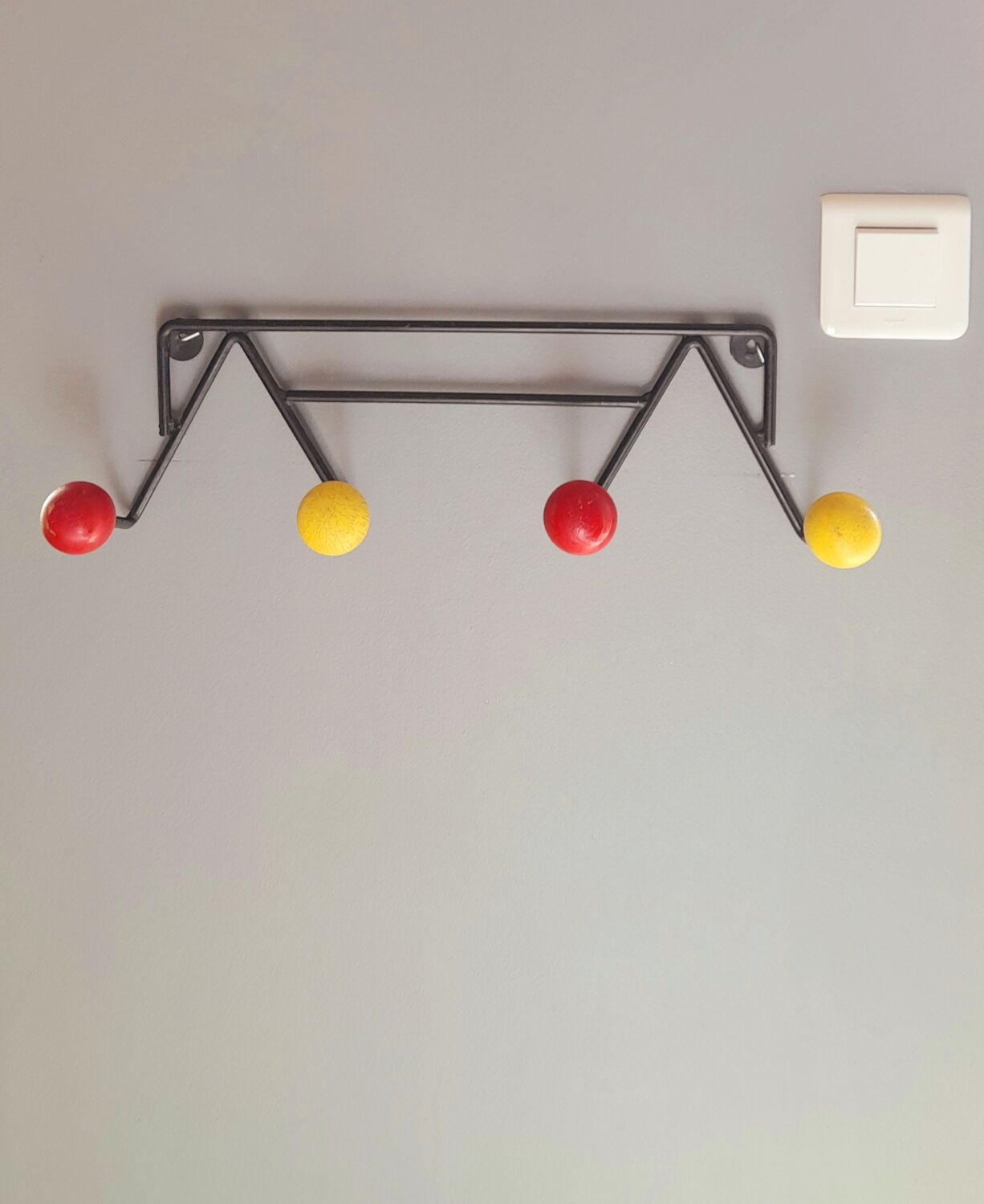 Porte manteau mural boules 60s