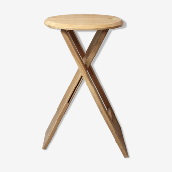 Tabouret haut pliant « Suzy » par « Adrian Reed »