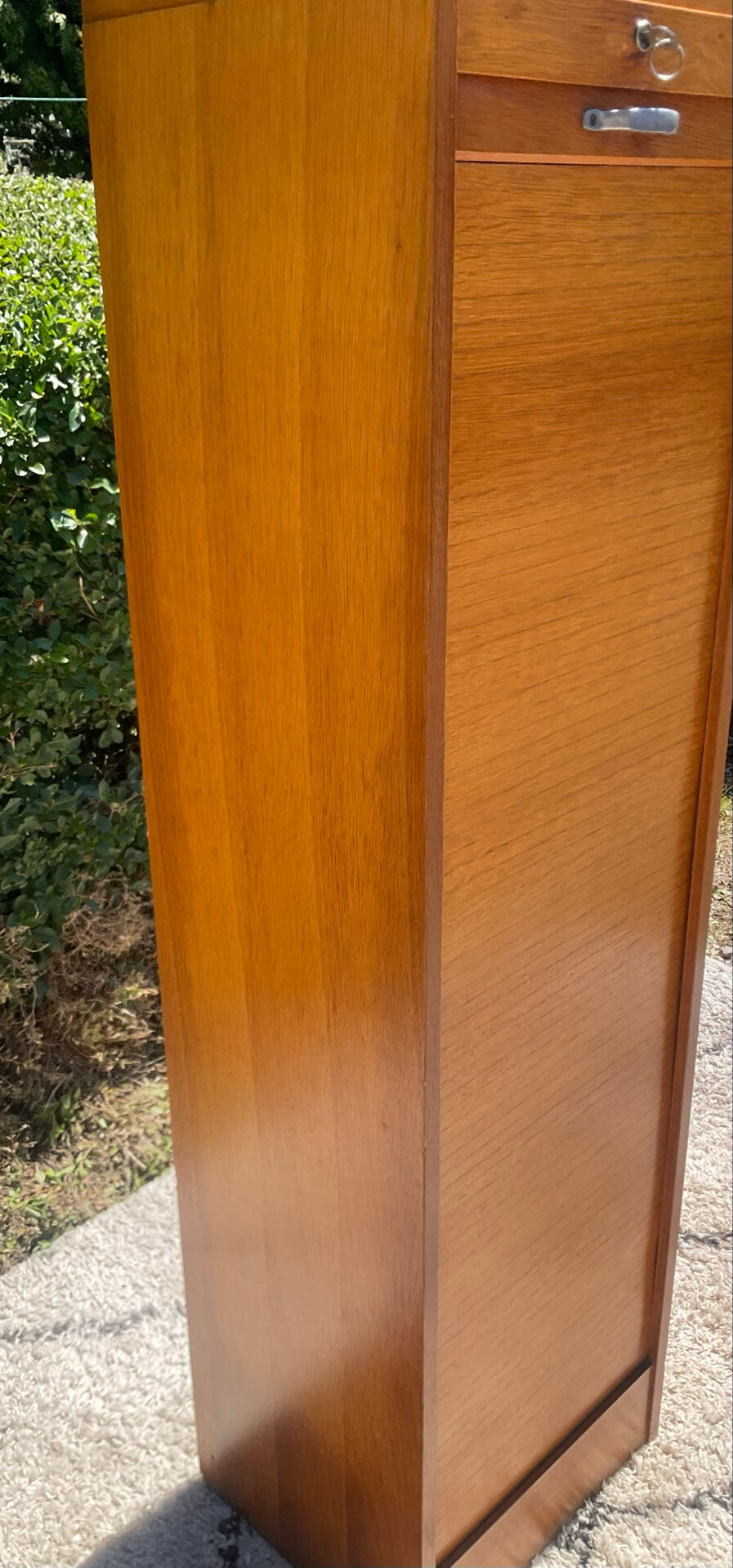 Meuble à rideau vintage en bois années 60-70