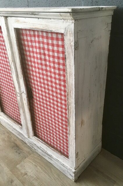 White country buffet