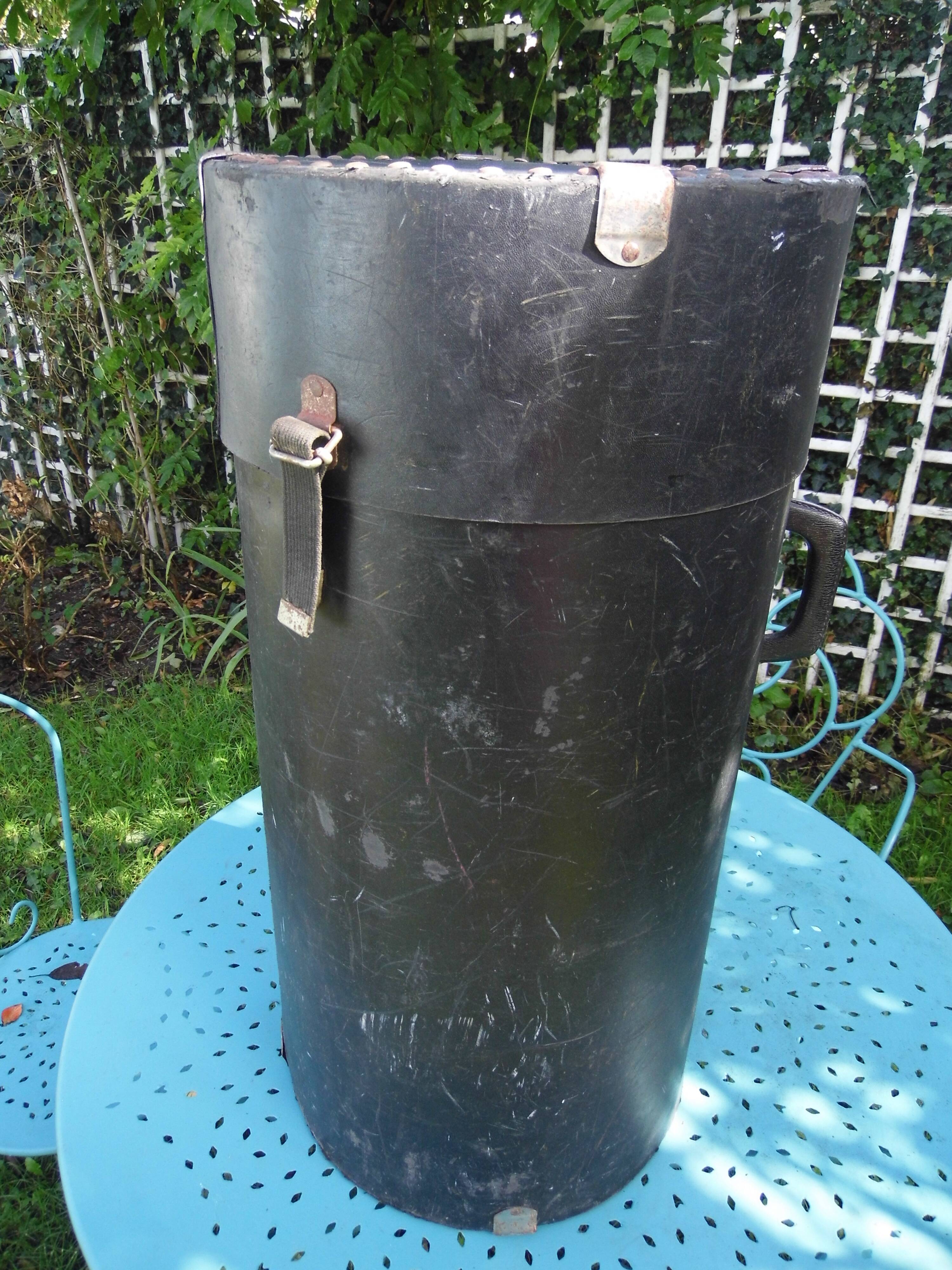 Box valise musical instrument