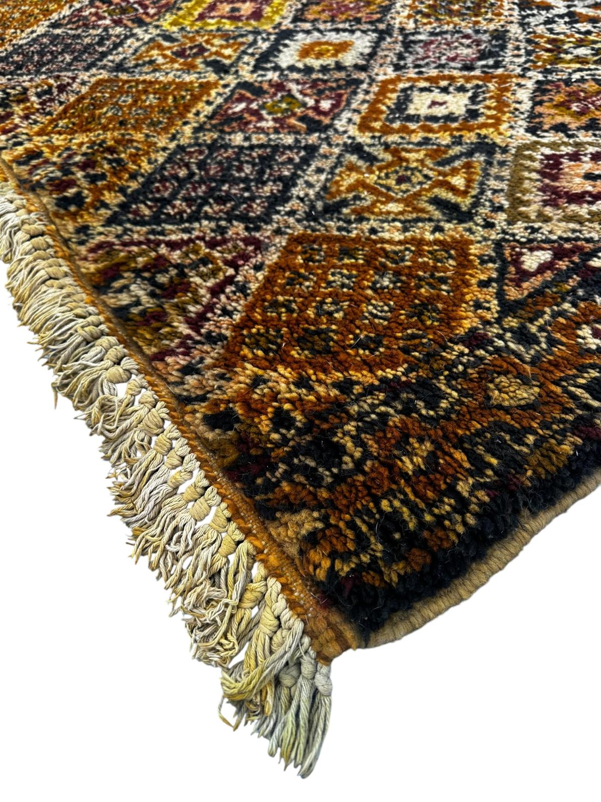 Handmade Berber rug 240cm x 180cm
