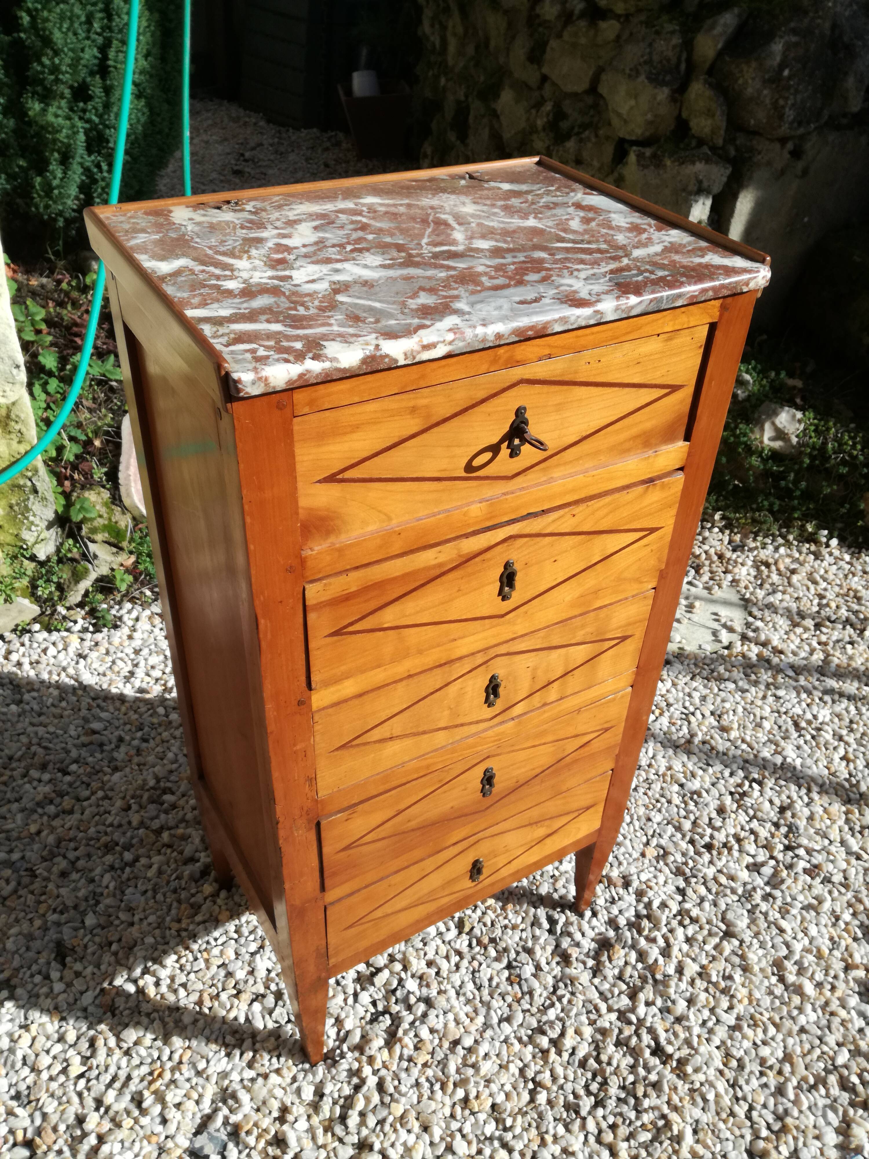 Louis XVI style ragpicker in marquetry and marble
