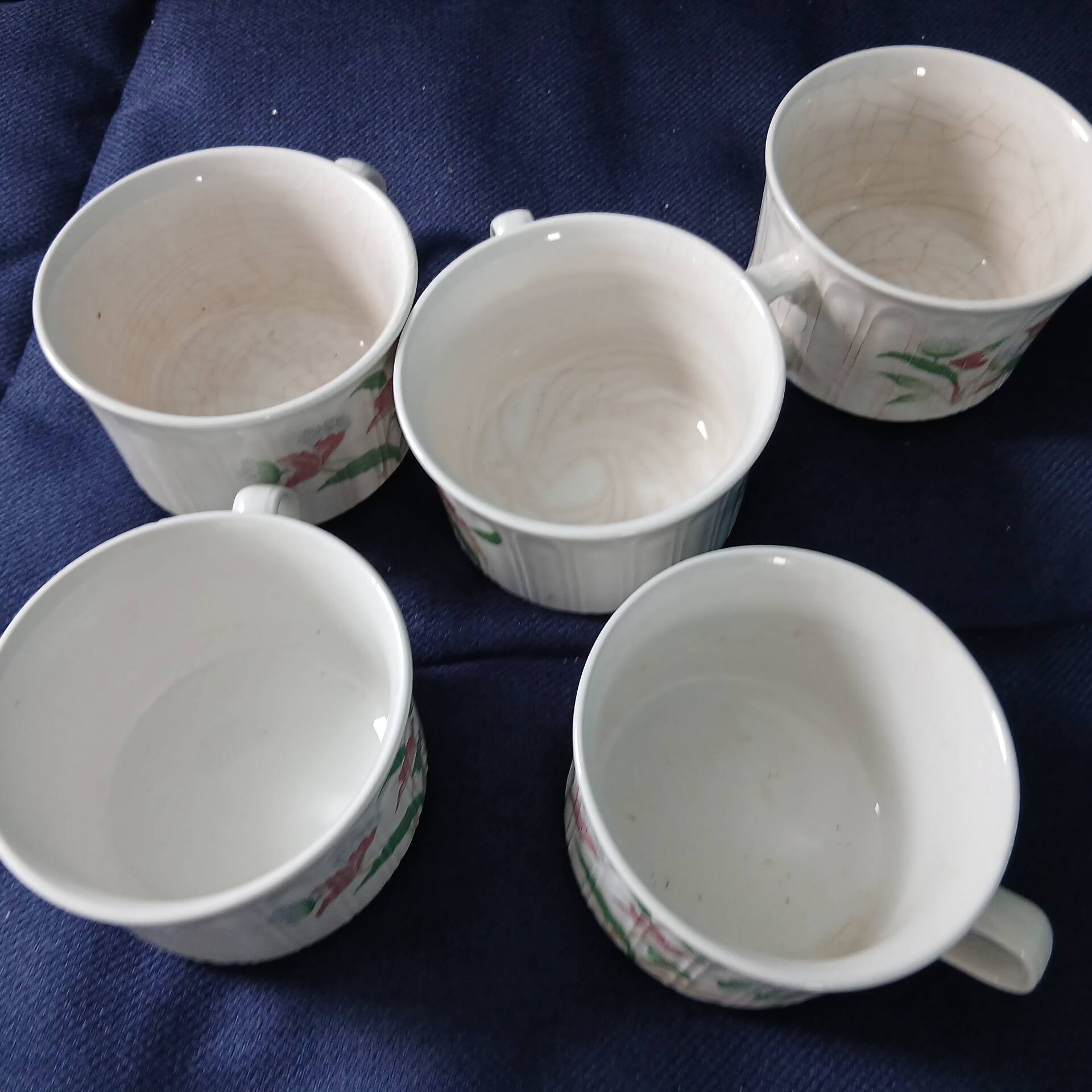 5 tasses vintages pontesa