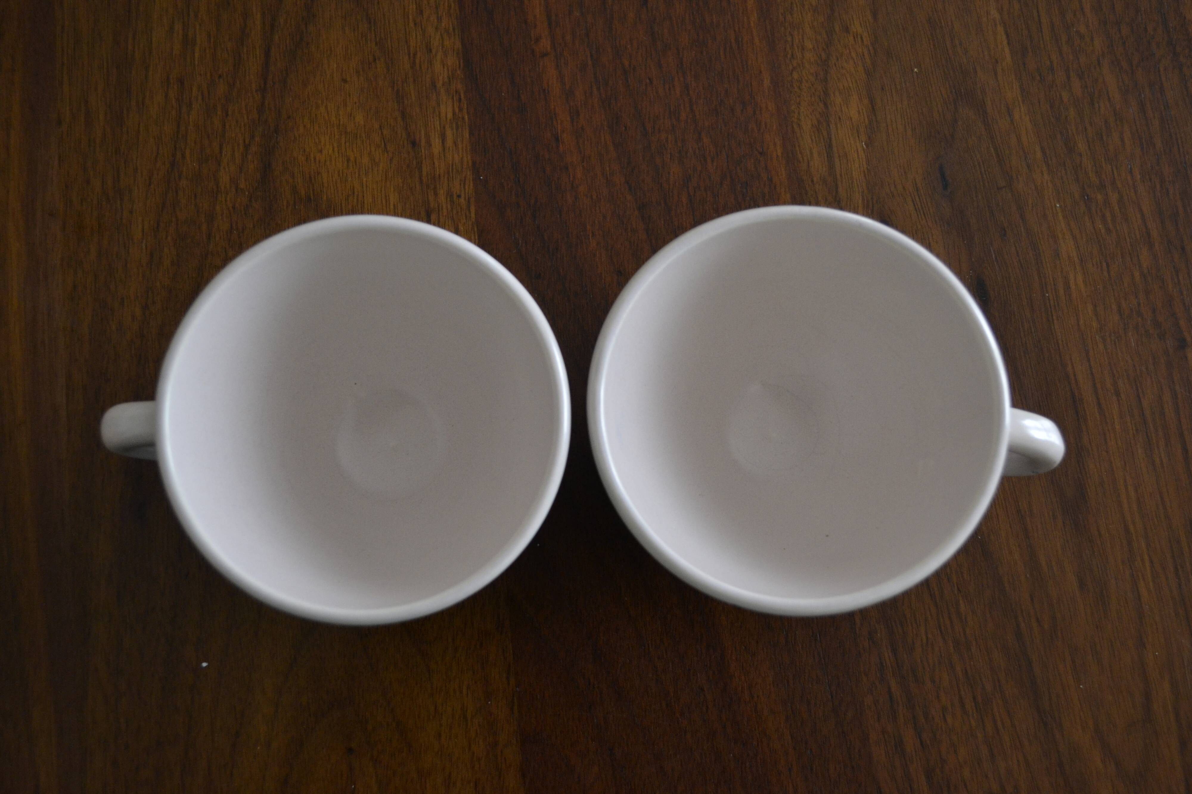 Set of 2 cups Gourin, Triskel with blue and brown stripe