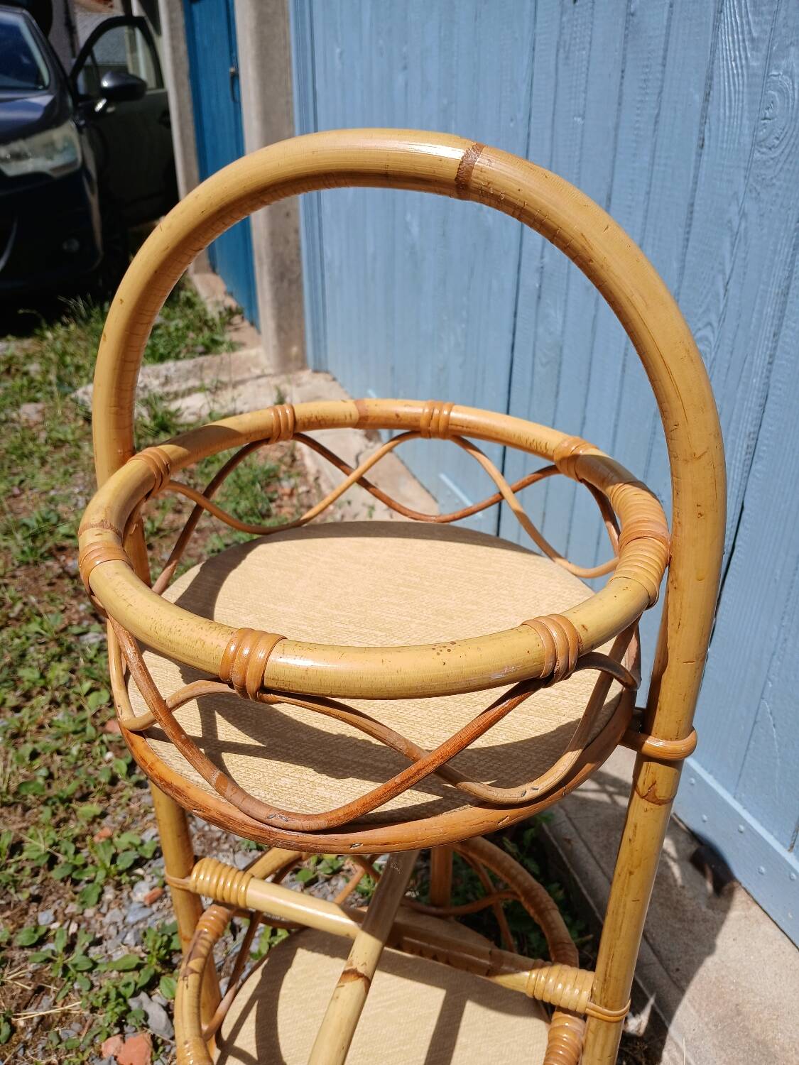 Vintage rattan bottle holder/server