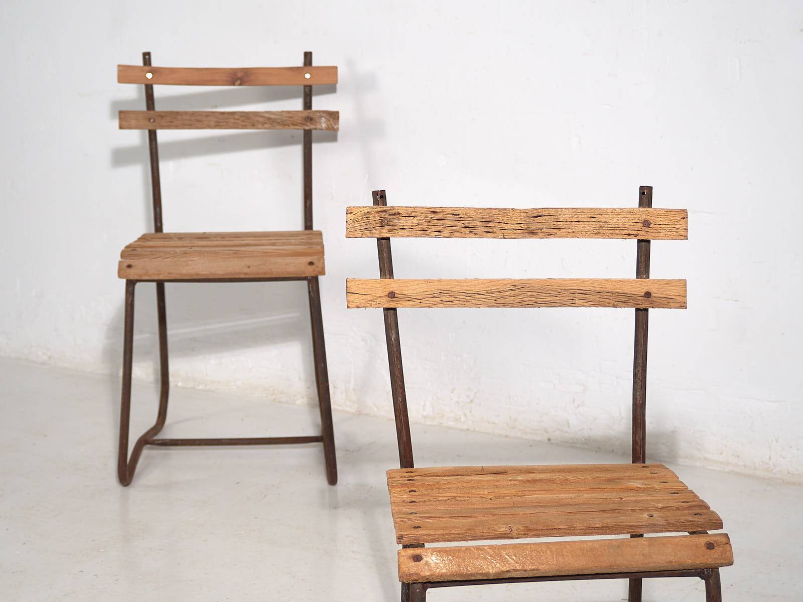 Antique garden chairs (c.1920). Set of 2 pieces no. 2