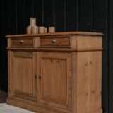 Parisian chest