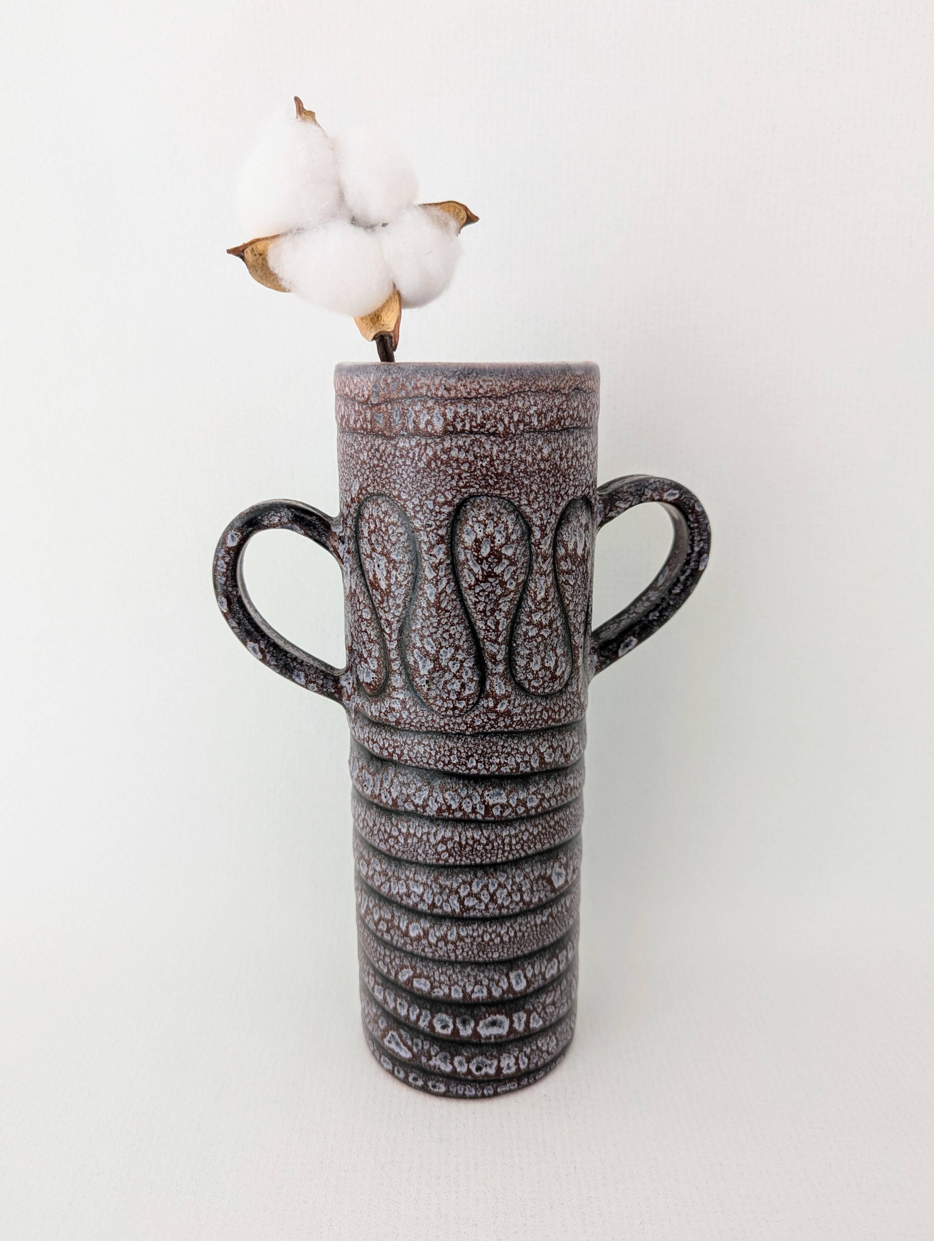 Vase en céramique signé Jean Austruy