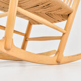 Rocking-chair J16 par Hans Wegner pour Fdb Møbler