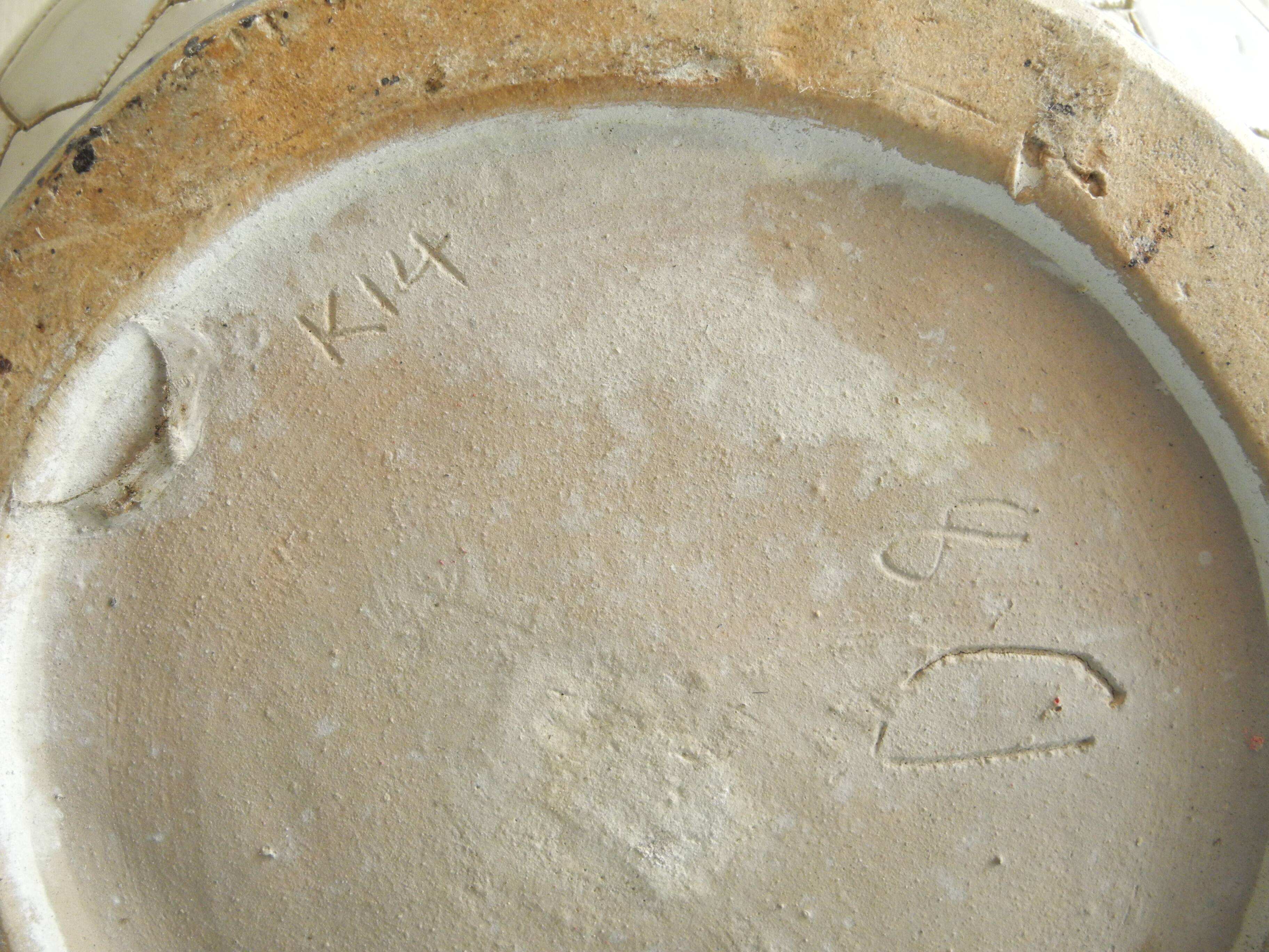 Vintage ceramic flower pot/planter