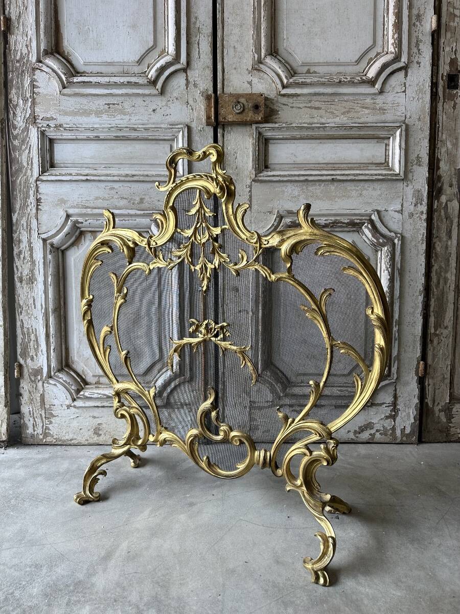 Golden bronze fire screen