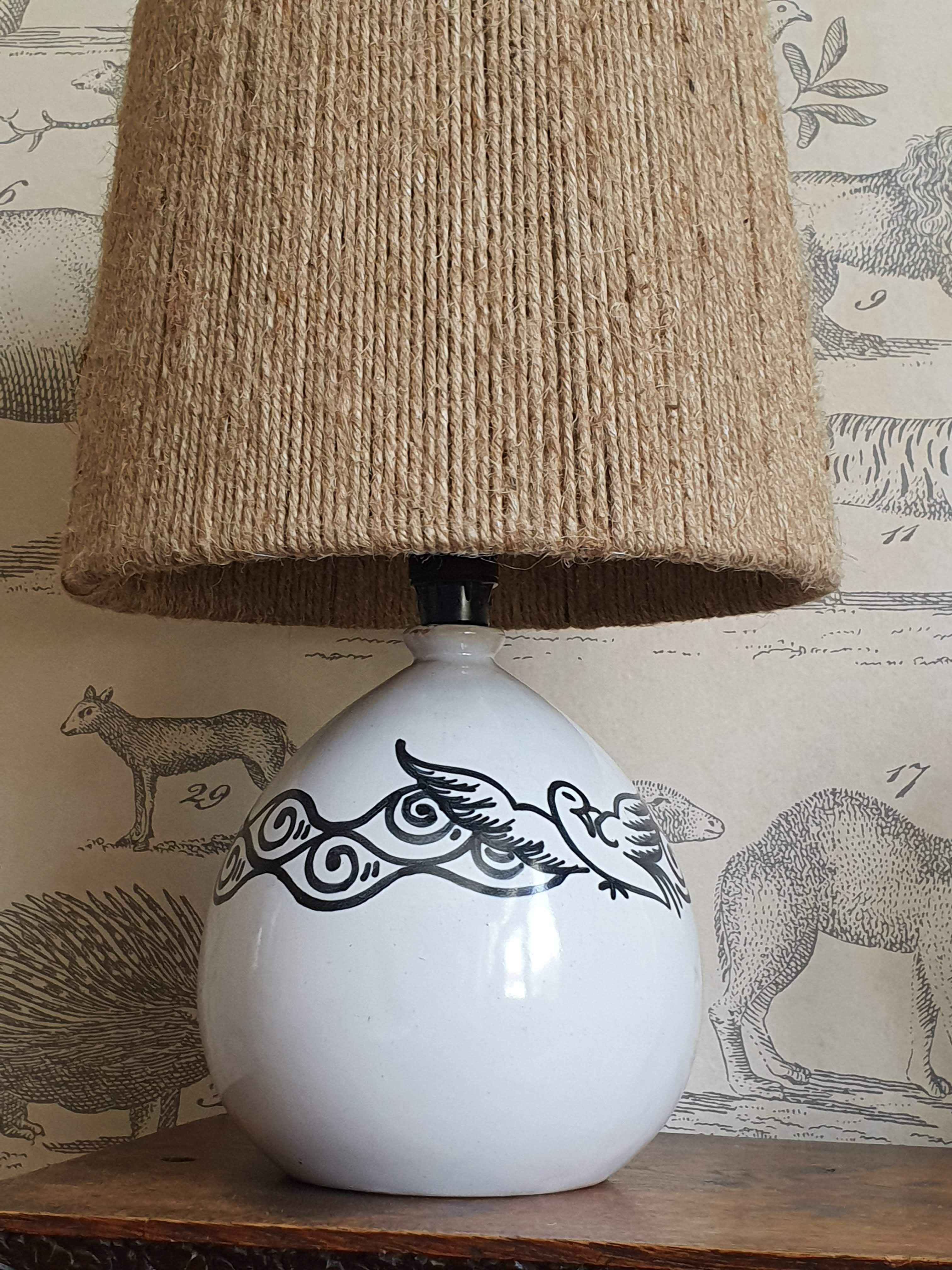 Ceramic table lamp