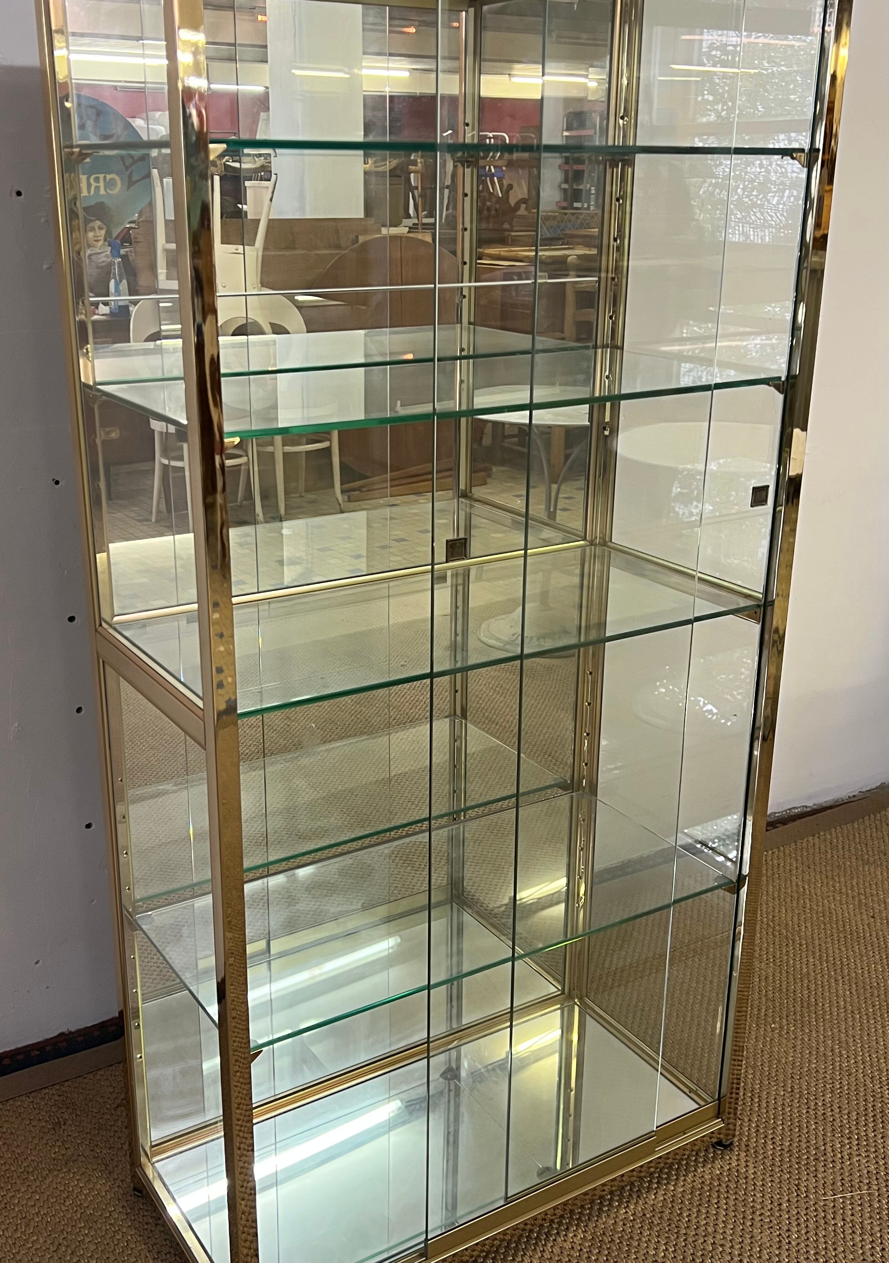 Mirror display case