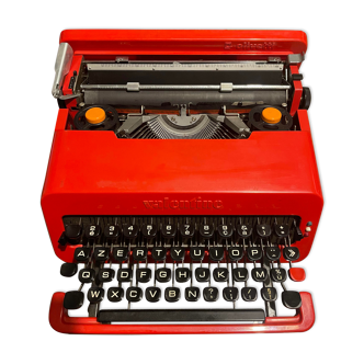 Typewriter valentine ettore sottsass 1969 olivetti made in barcelona