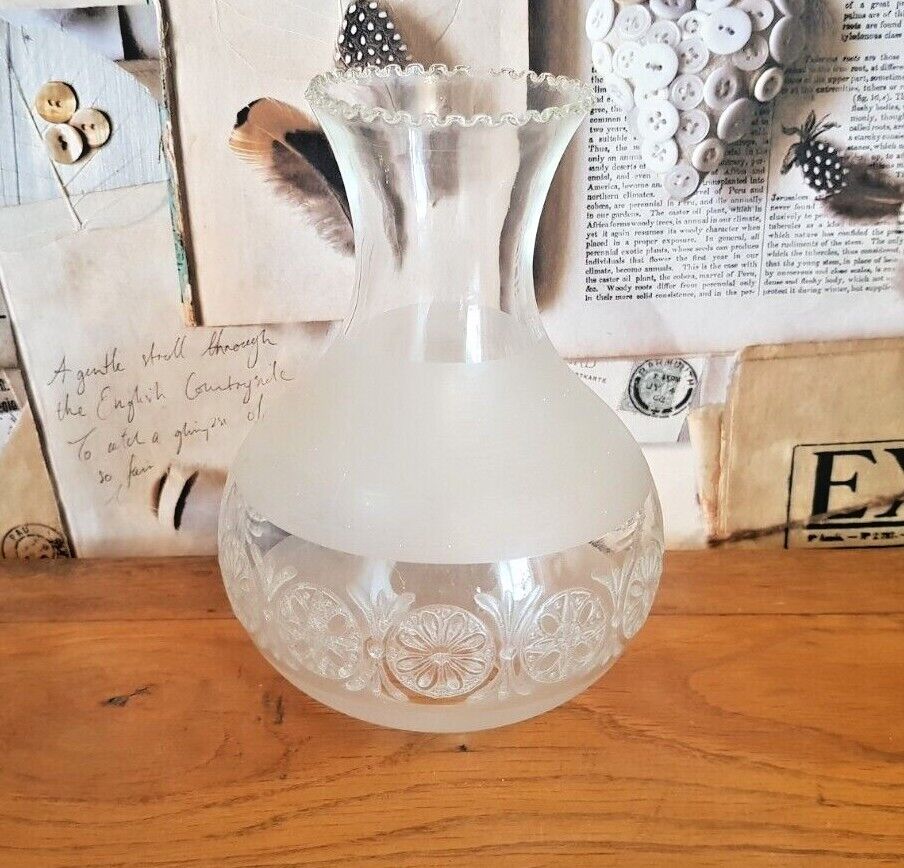 Vintage french glass replacement shade floral decoration frilled top edge 3650