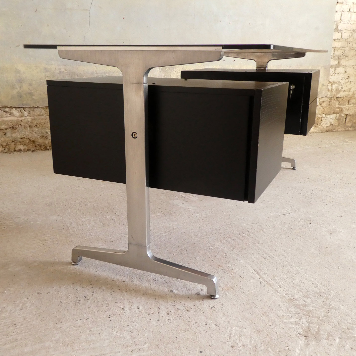 Vintage office of Etienne Fermigier, 1970
