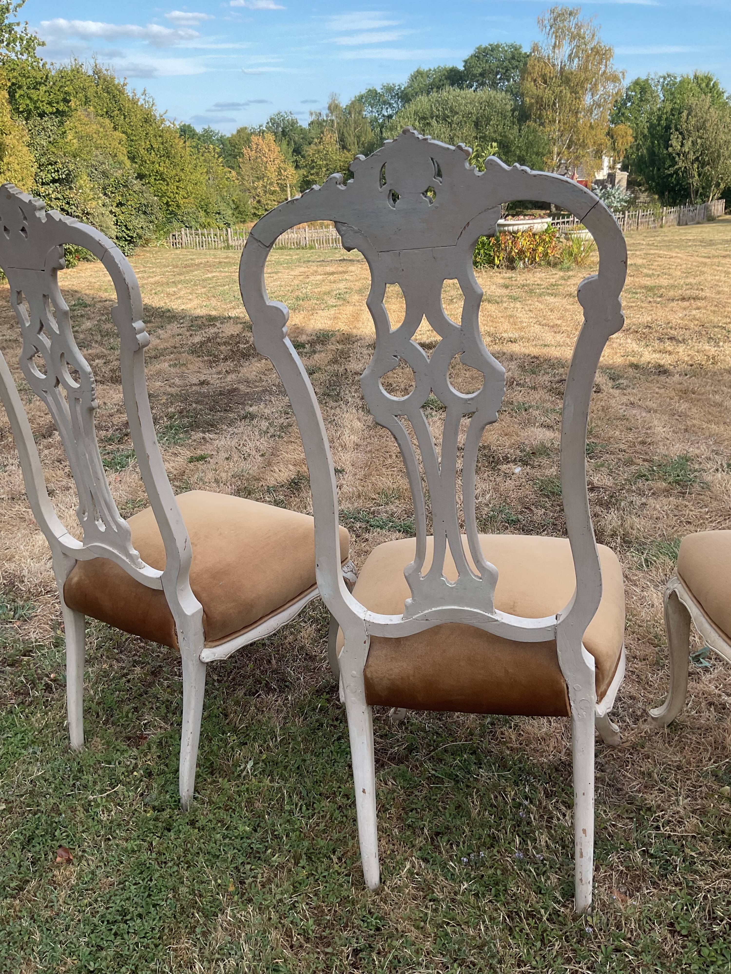 Six chaises gustaviennes