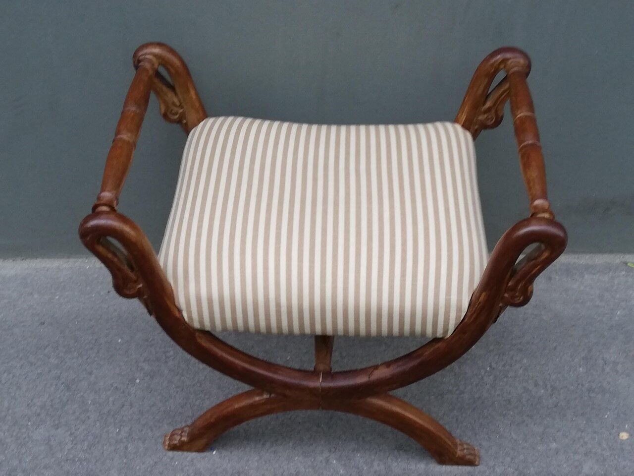 Massive walnut curule seat