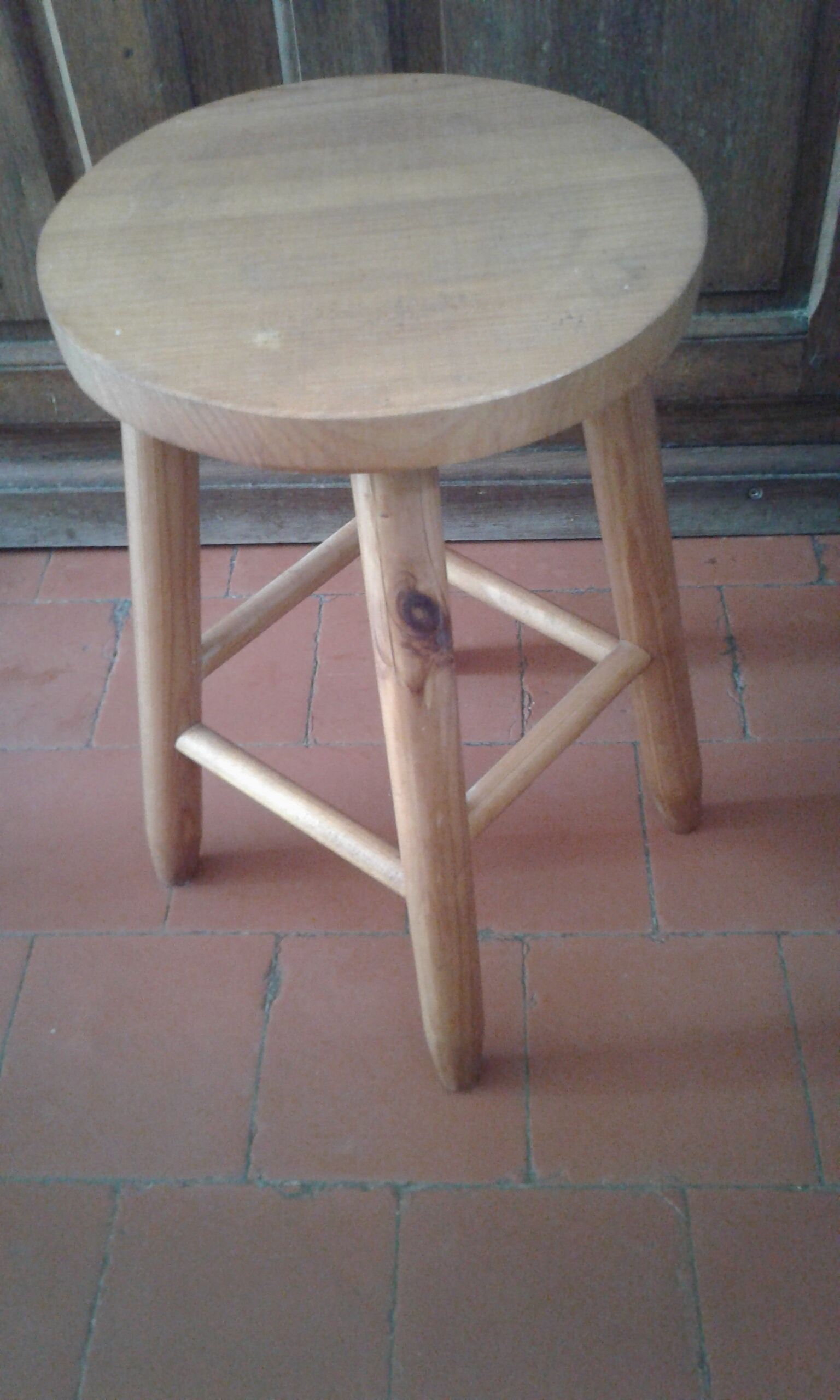 Pine wood stool