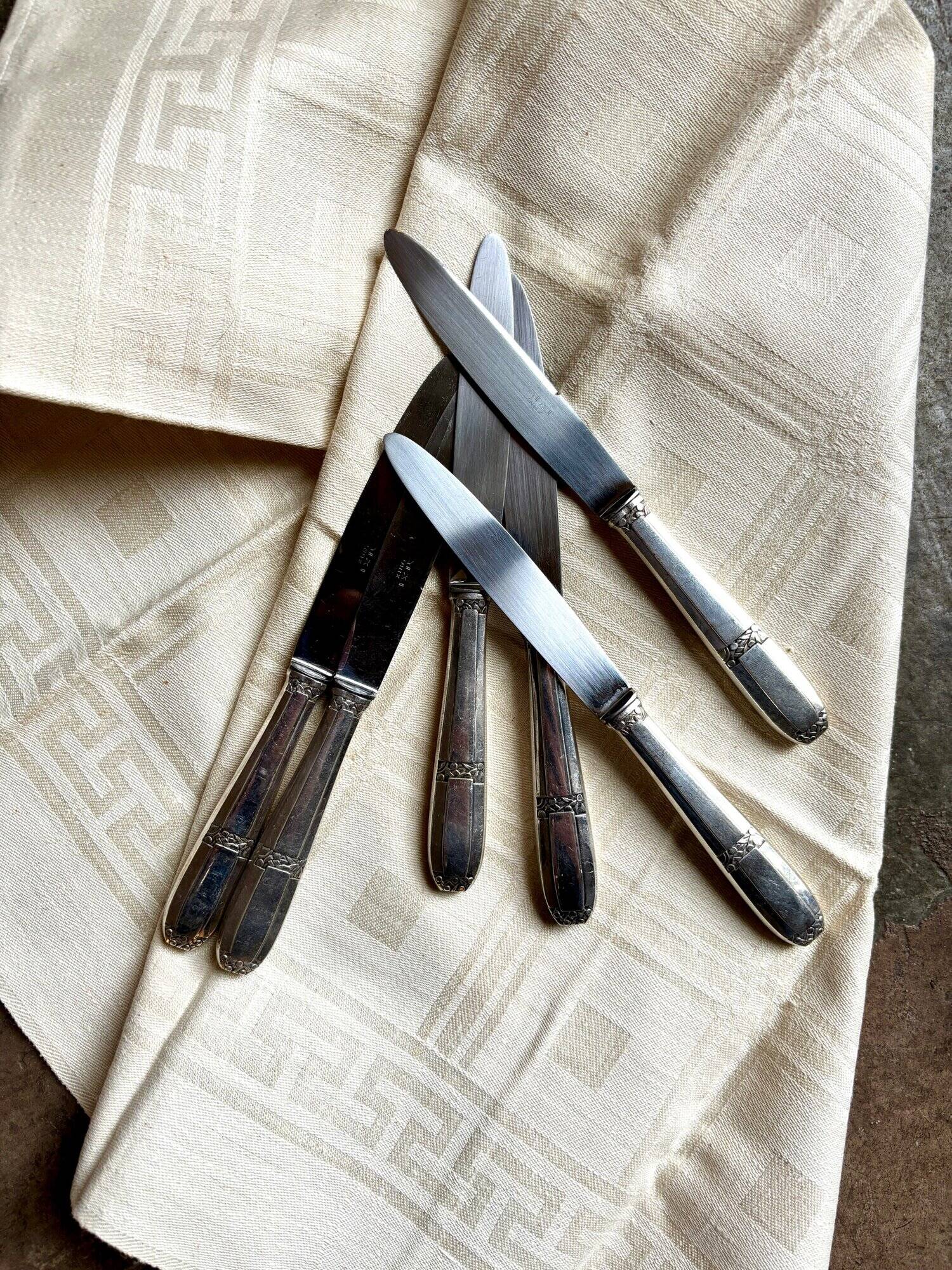 6 Art Deco knives in silver metal