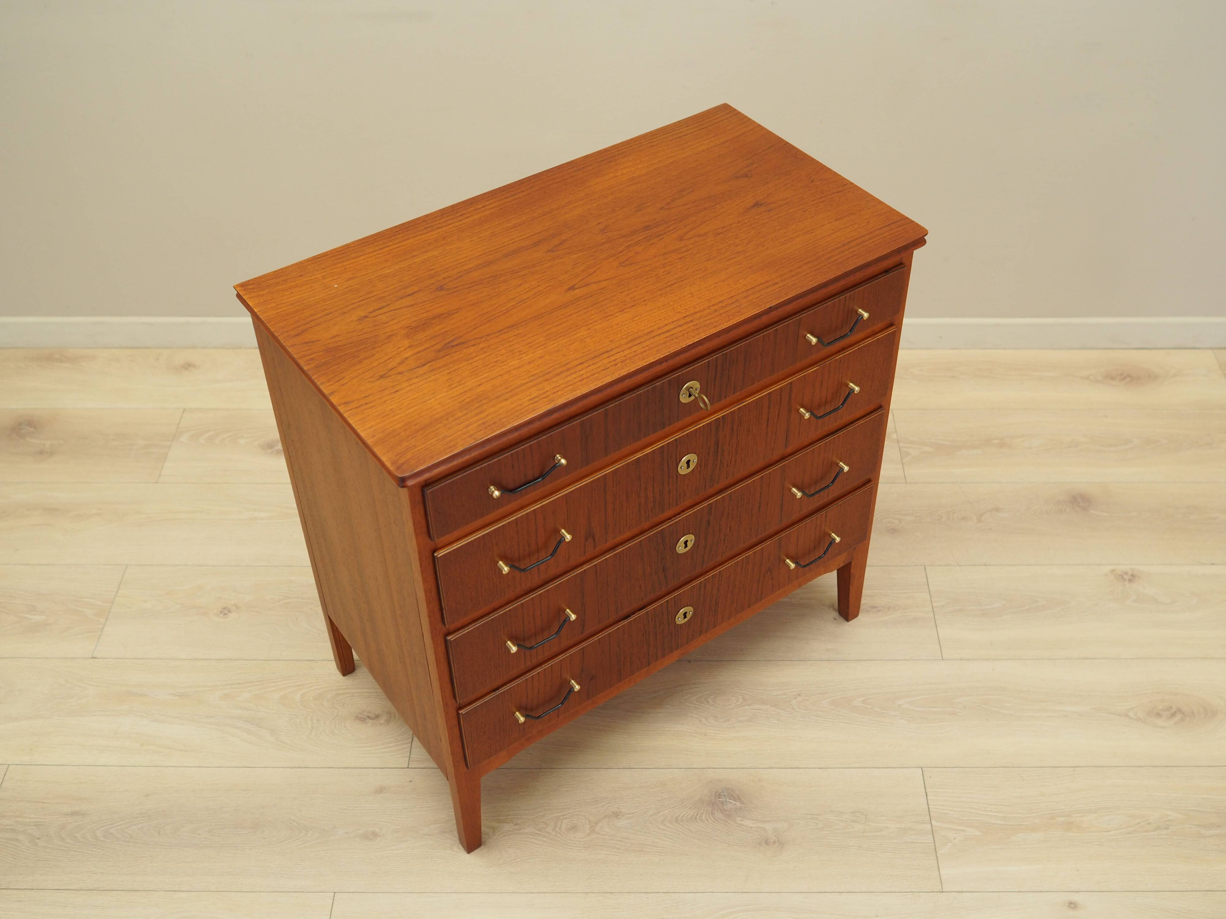 Commode en teck, design danois, années 1970, fabrication : Danemark
