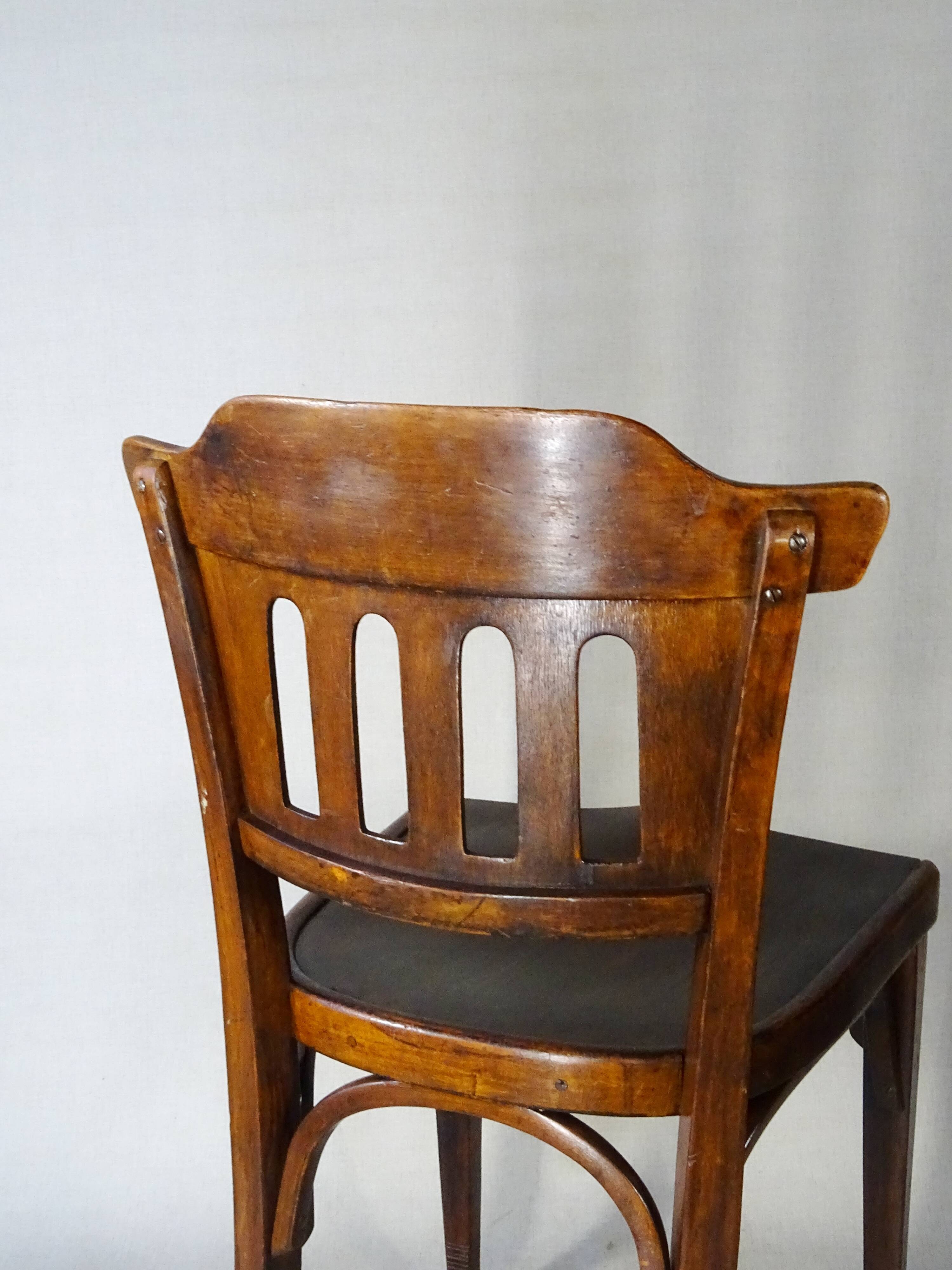 2 bistro chairs no. 714, gustave siegel for kohn, 1910. no thonet