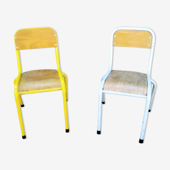 Duo de chaises d'écolier